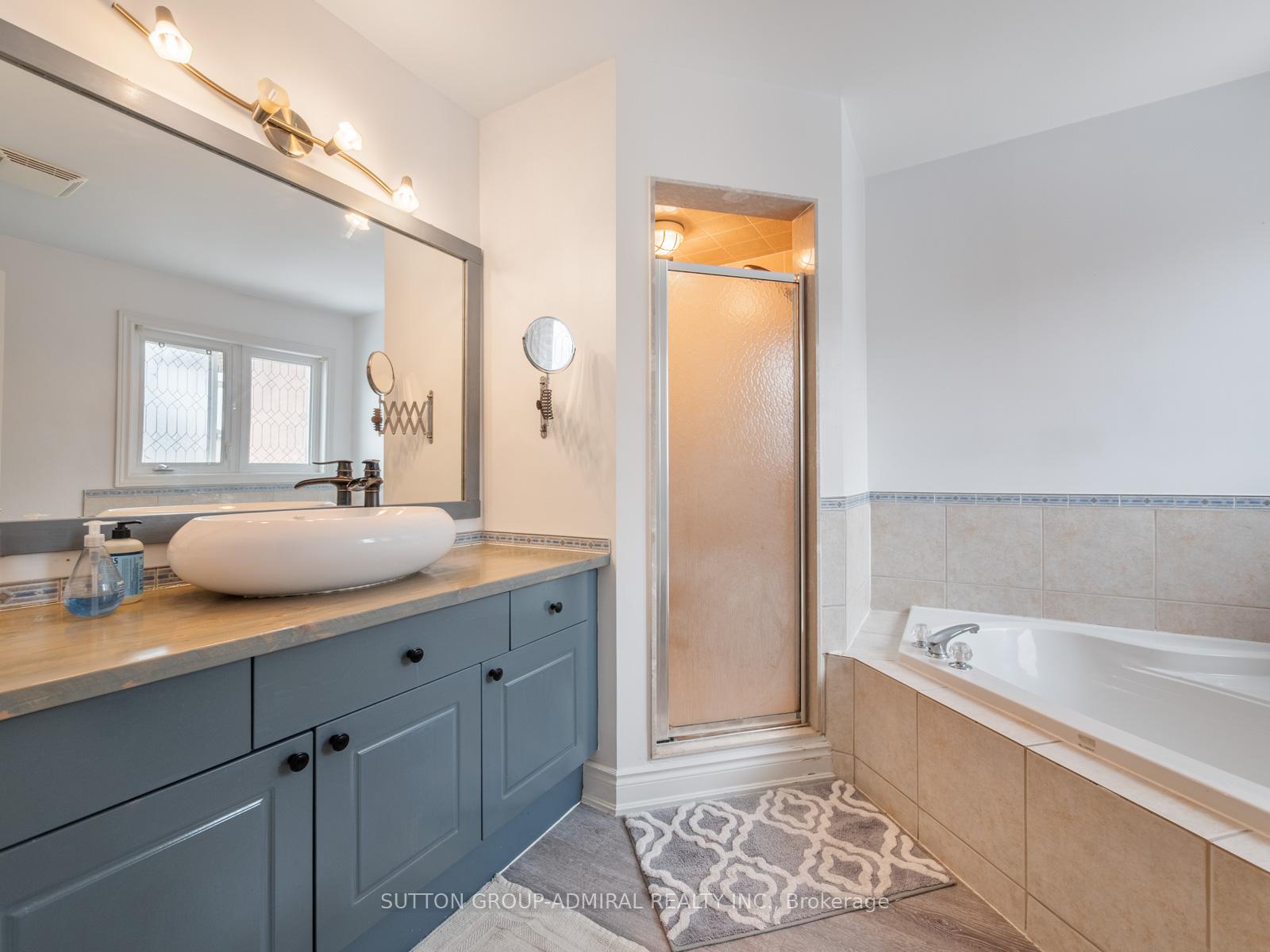 Photo 25 of 45 Honeywood Road, Vaughan, Patterson — HOMEH