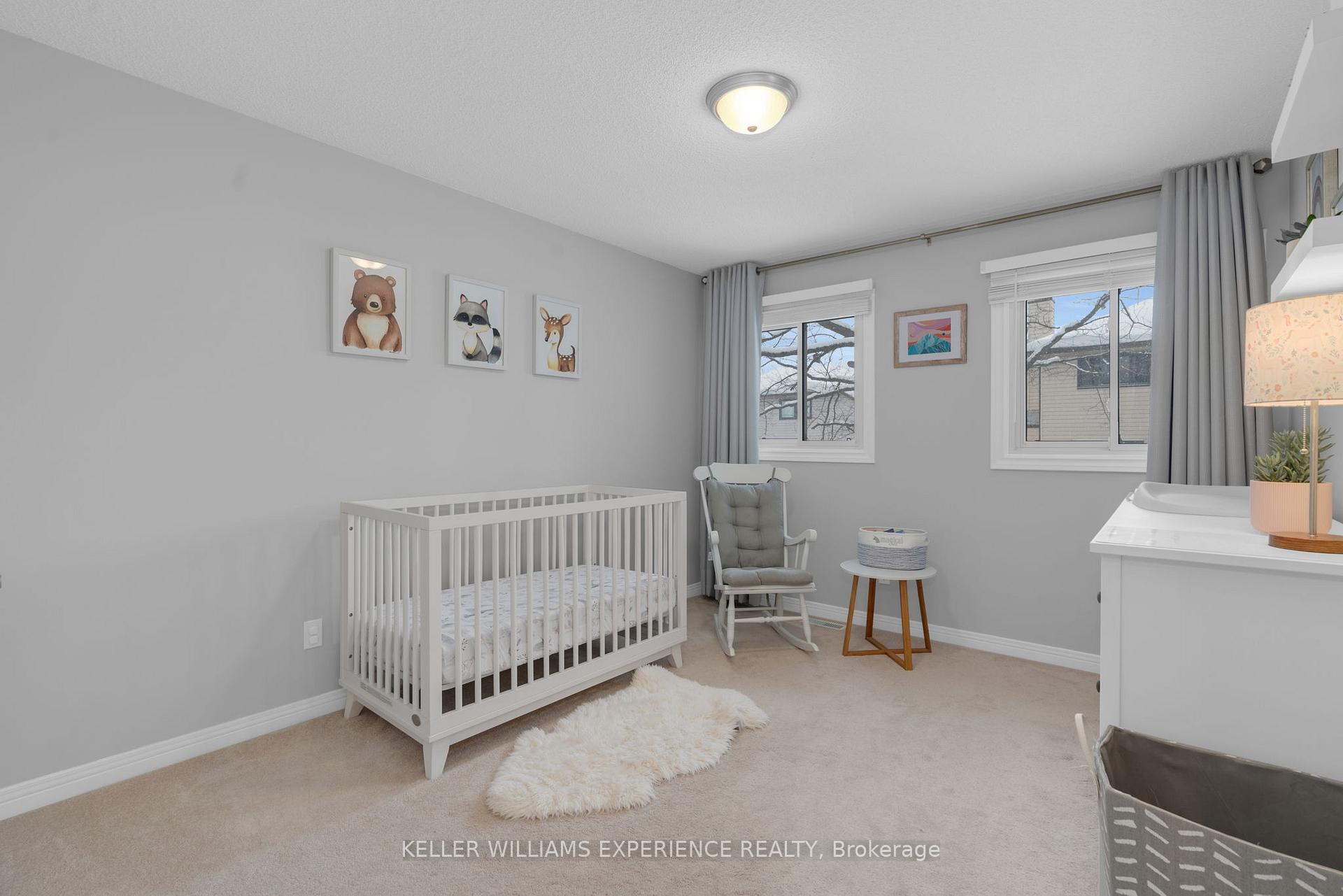 Photo 17 of 18 Carr Drive, Barrie, Letitia Heights — HOMEH