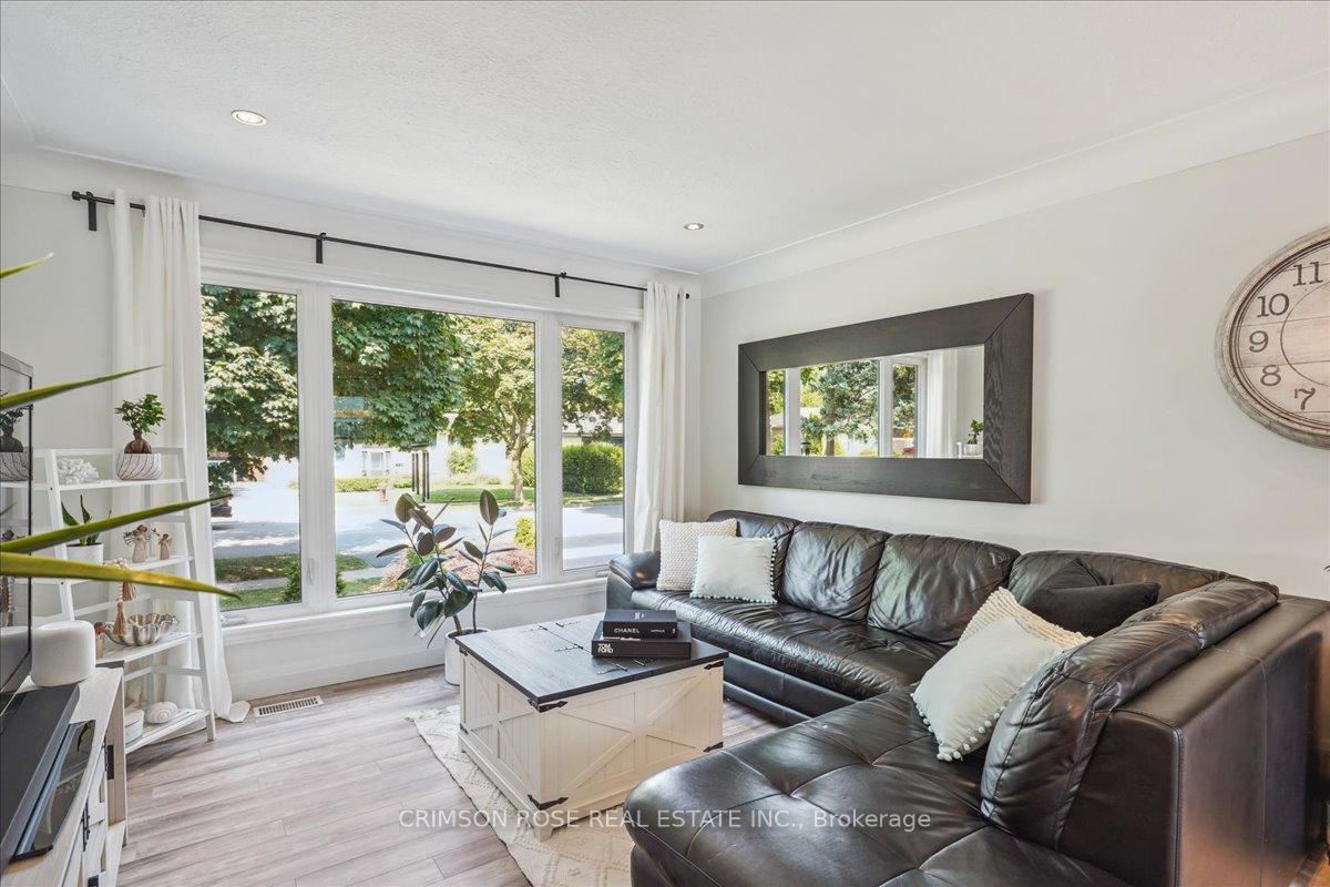 Photo 5 of 5436 Spruce Avenue, Burlington, Appleby — HOMEH
