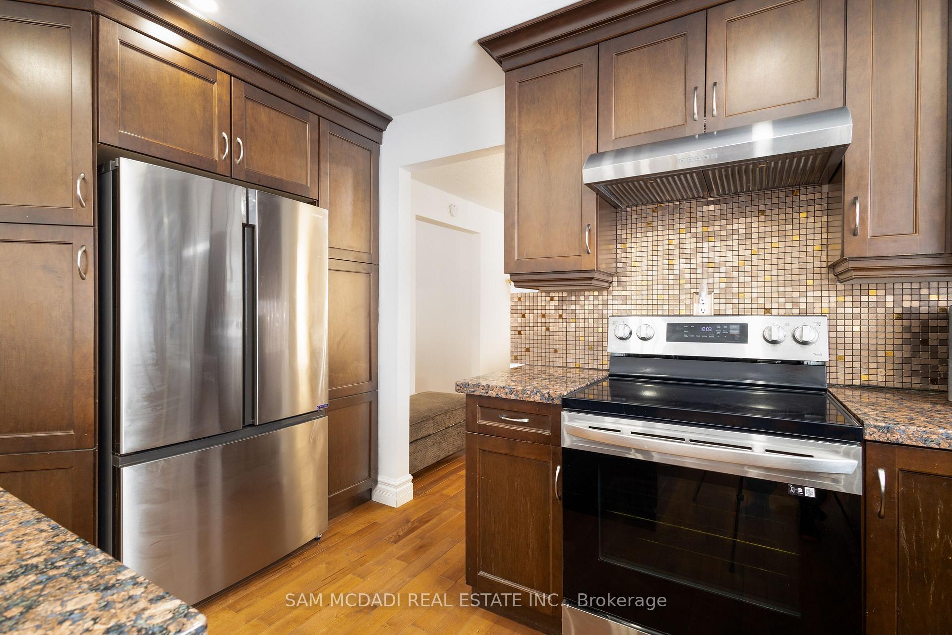 Photo 11 of 855 Jerseyville Road W, Hamilton, Rural Ancaster — HOMEH