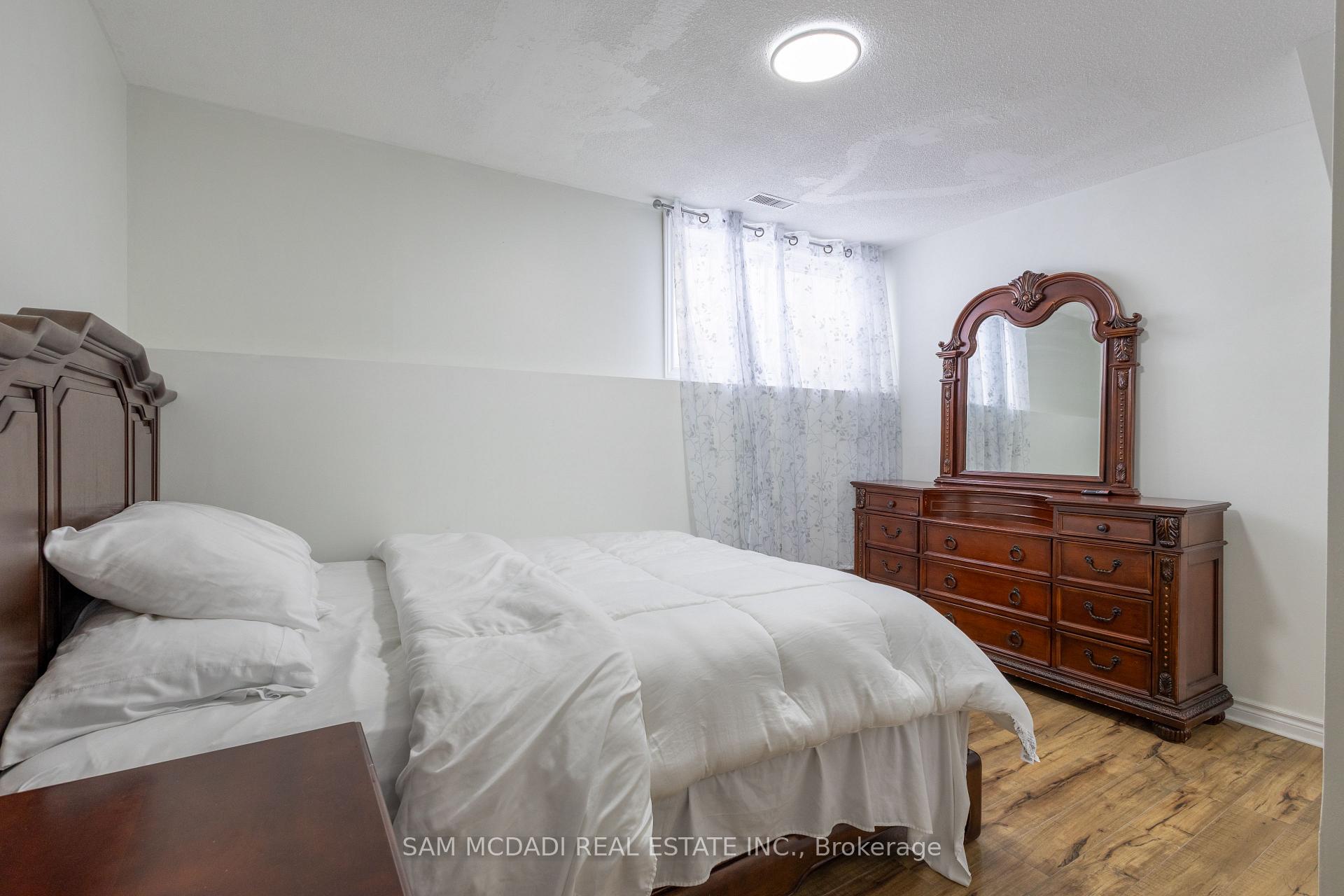 Photo 28 of 855 Jerseyville Road W, Hamilton, Rural Ancaster — HOMEH
