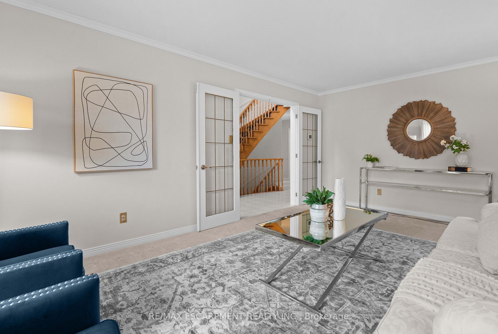 Photo 5 of 2068 Pipers Court, Burlington, Rose — HOMEH