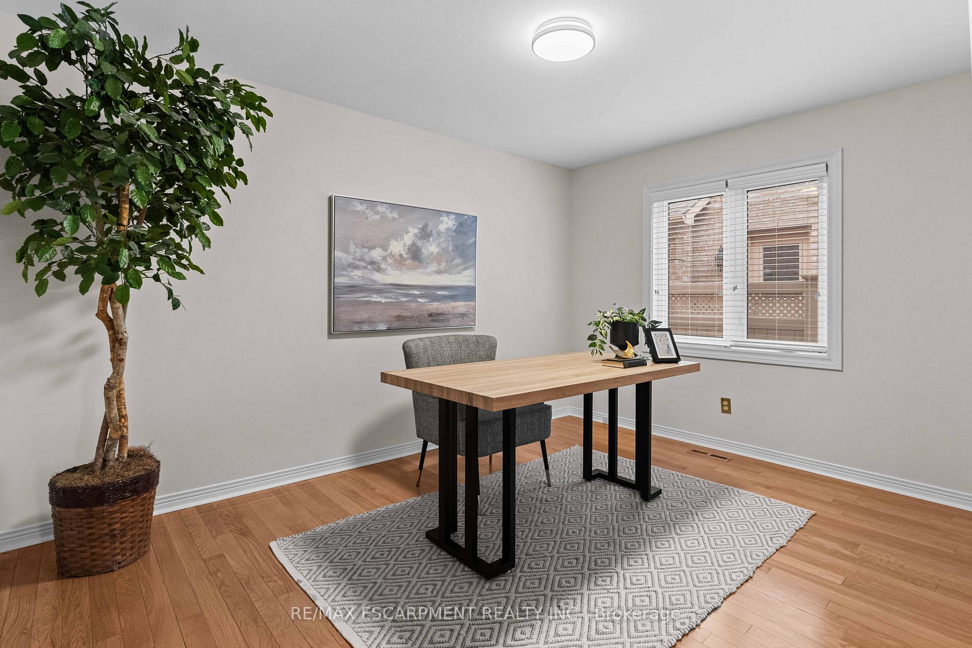 Photo 8 of 2068 Pipers Court, Burlington, Rose — HOMEH