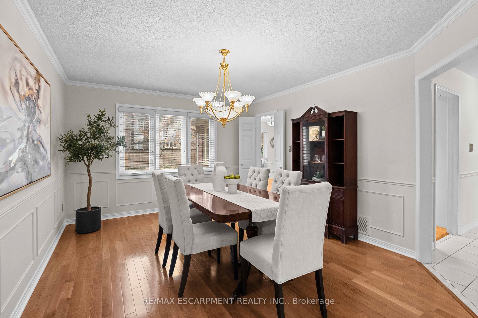 Photo 10 of 2068 Pipers Court, Burlington, Rose — HOMEH