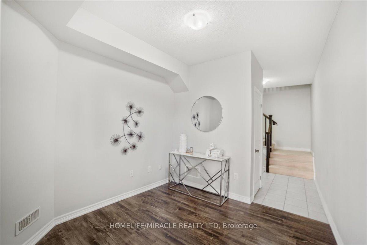 Photo 5 of 4122 Palermo Common, Burlington, Shoreacres — HOMEH