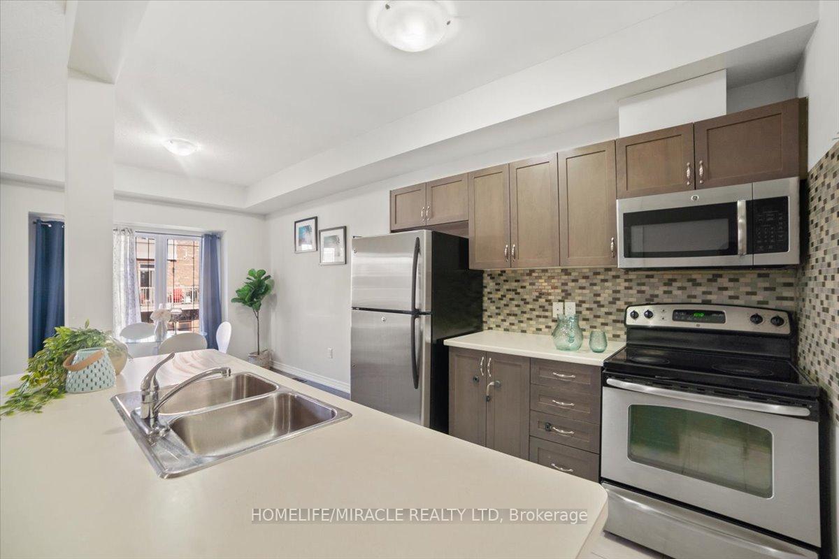 Photo 13 of 4122 Palermo Common, Burlington, Shoreacres — HOMEH