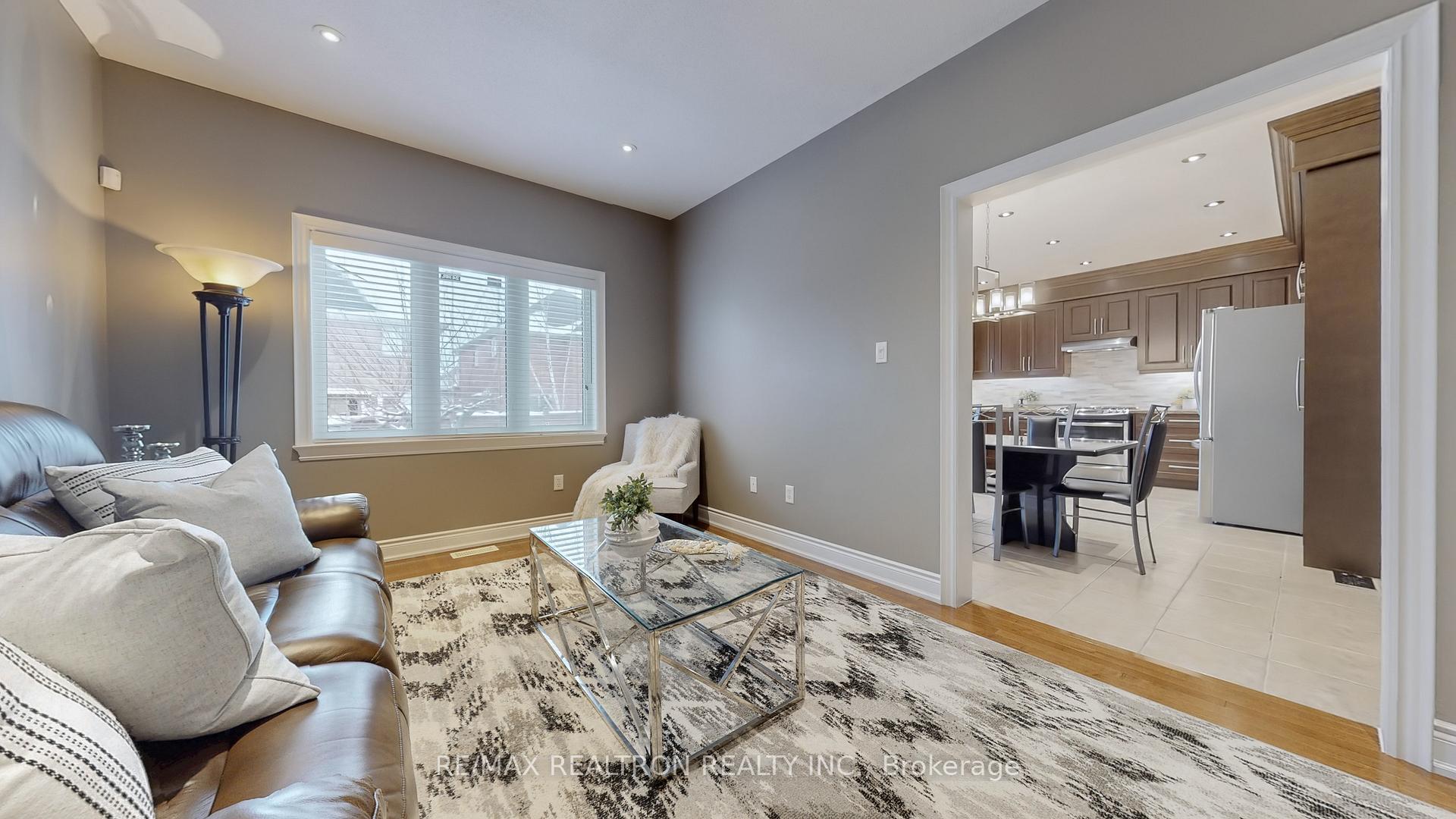Photo 8 of 60 Andrew Hill Drive, Vaughan, Vellore Village — HOMEH