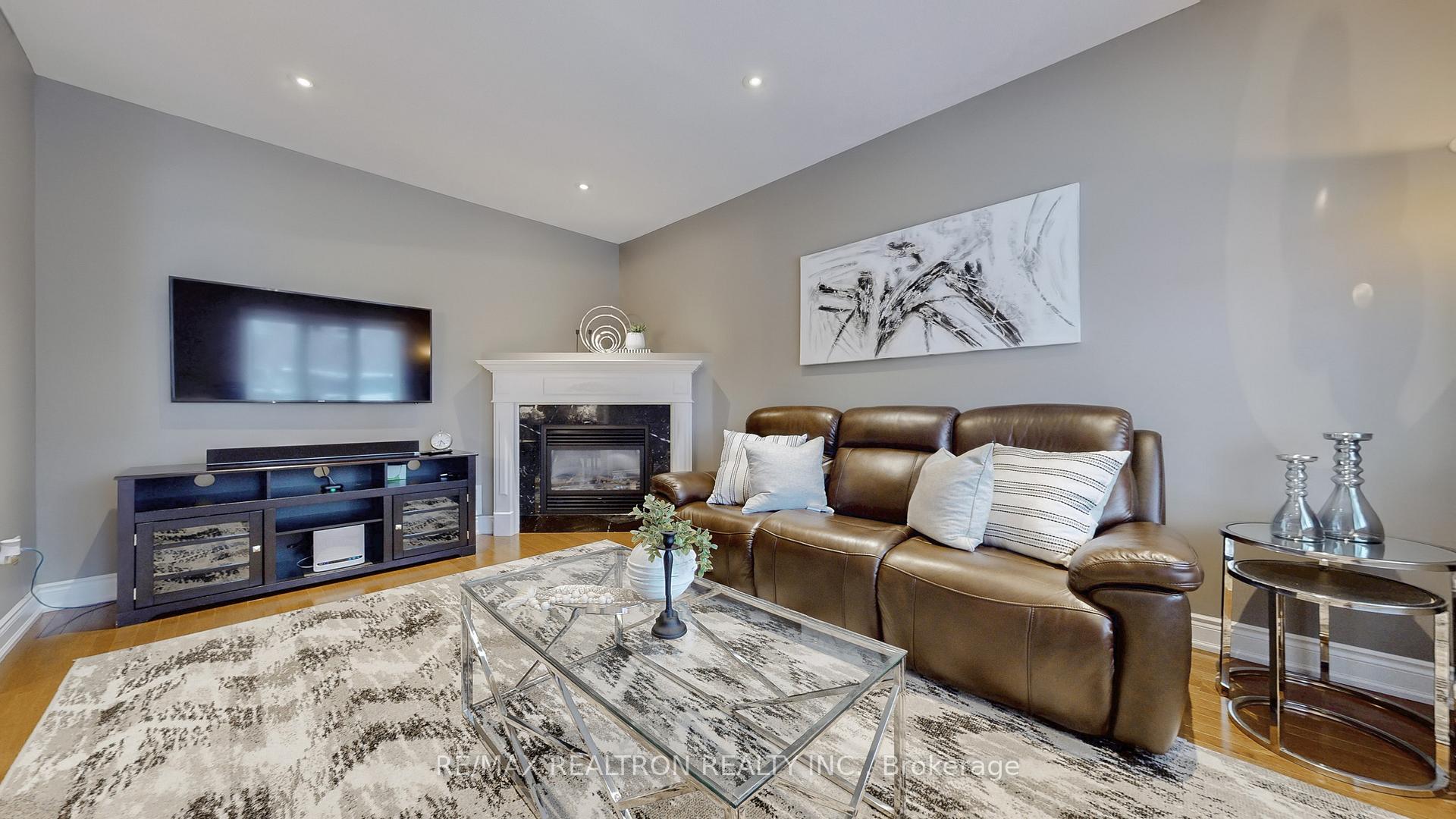 Photo 9 of 60 Andrew Hill Drive, Vaughan, Vellore Village — HOMEH