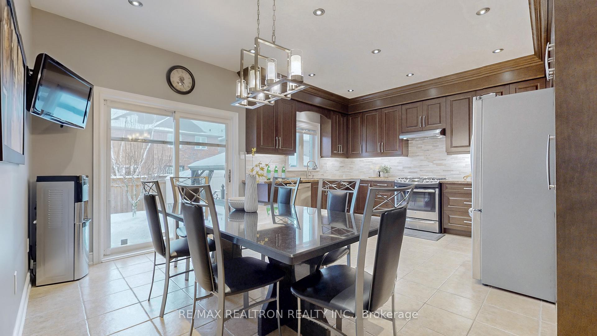 Photo 14 of 60 Andrew Hill Drive, Vaughan, Vellore Village — HOMEH