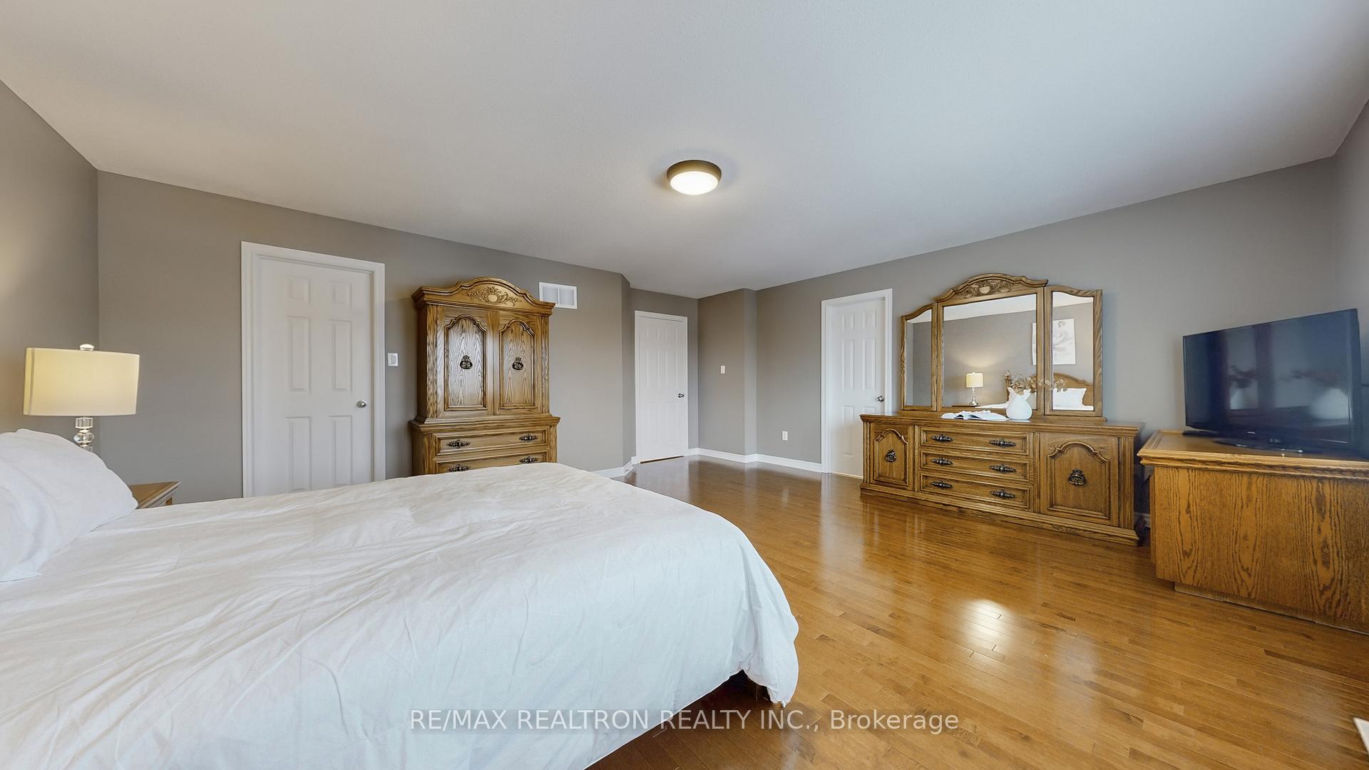 Photo 20 of 60 Andrew Hill Drive, Vaughan, Vellore Village — HOMEH