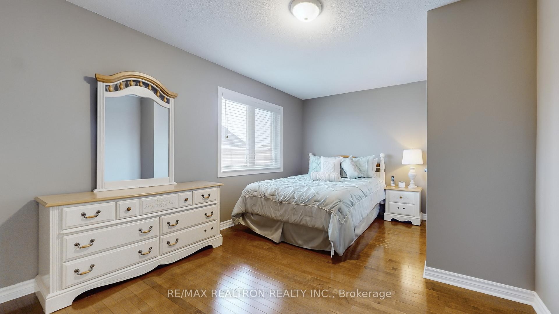 Photo 26 of 60 Andrew Hill Drive, Vaughan, Vellore Village — HOMEH