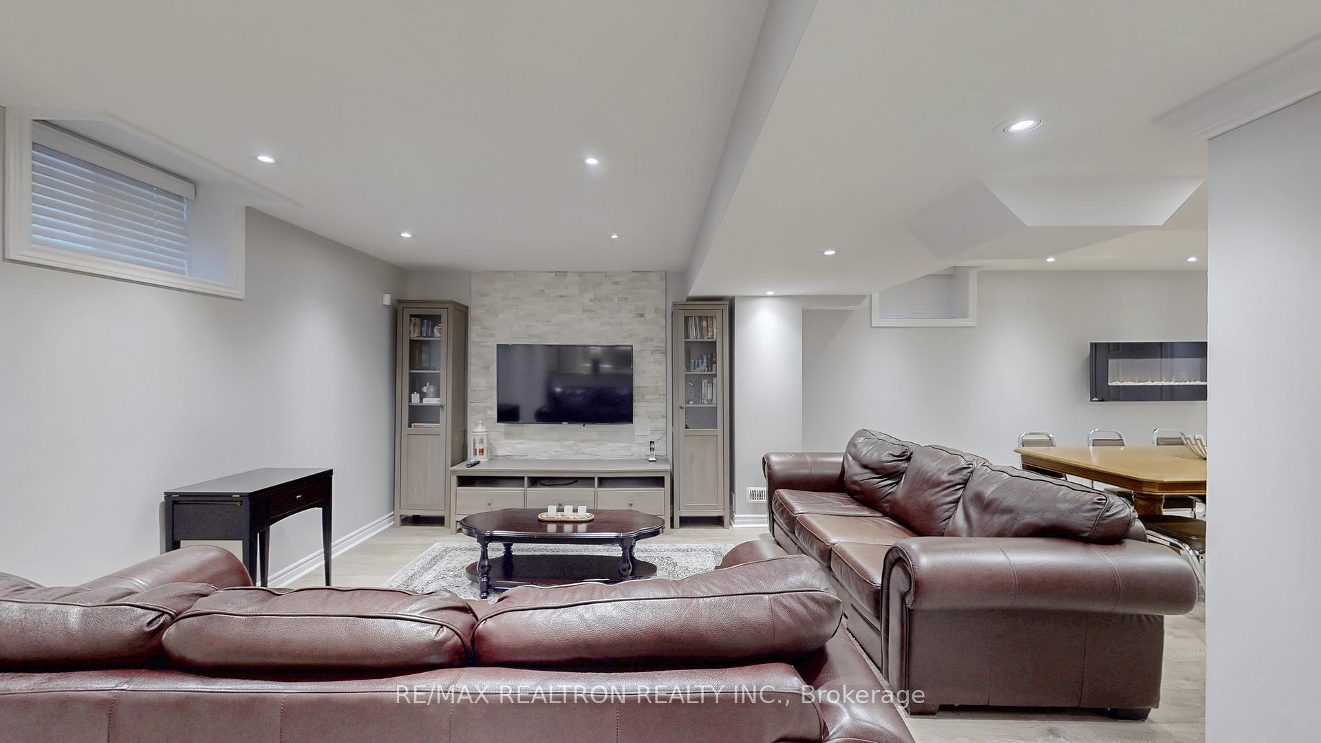 Photo 30 of 60 Andrew Hill Drive, Vaughan, Vellore Village — HOMEH