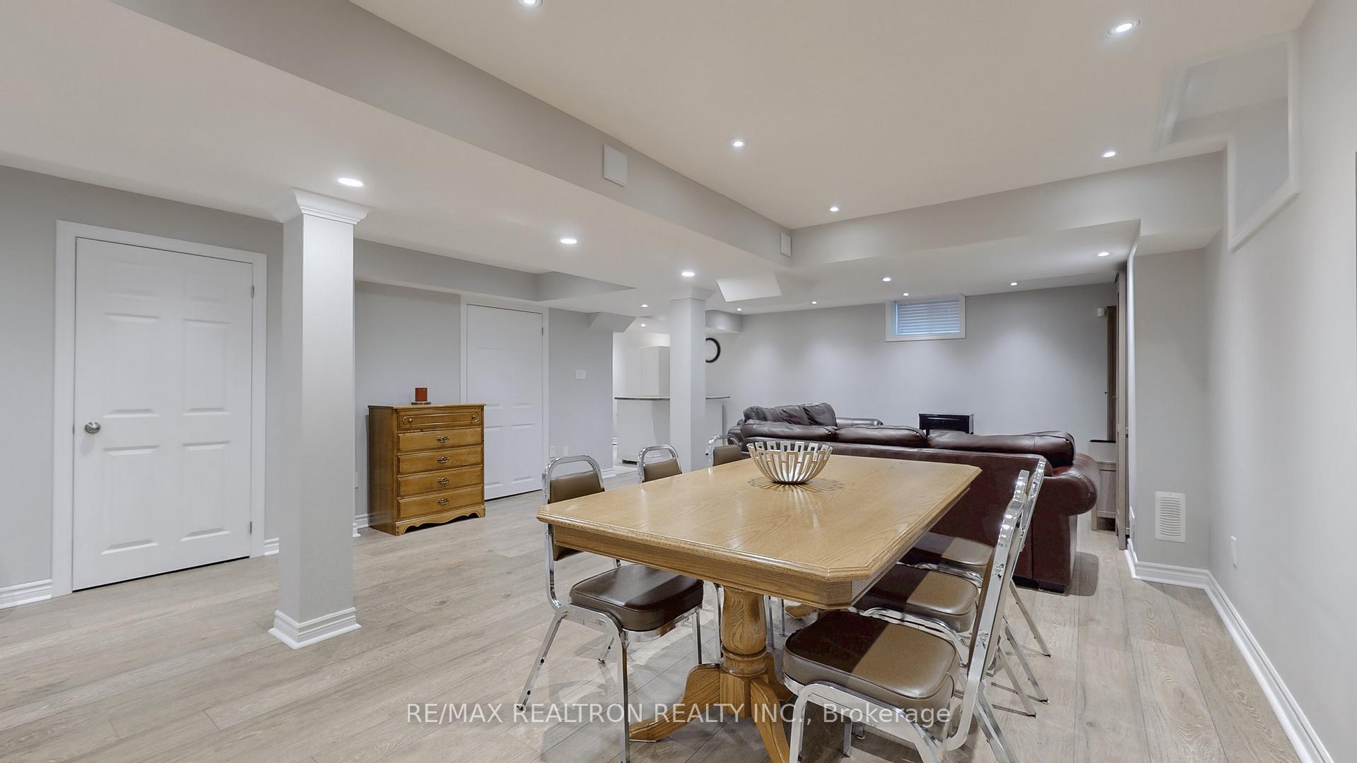Photo 32 of 60 Andrew Hill Drive, Vaughan, Vellore Village — HOMEH