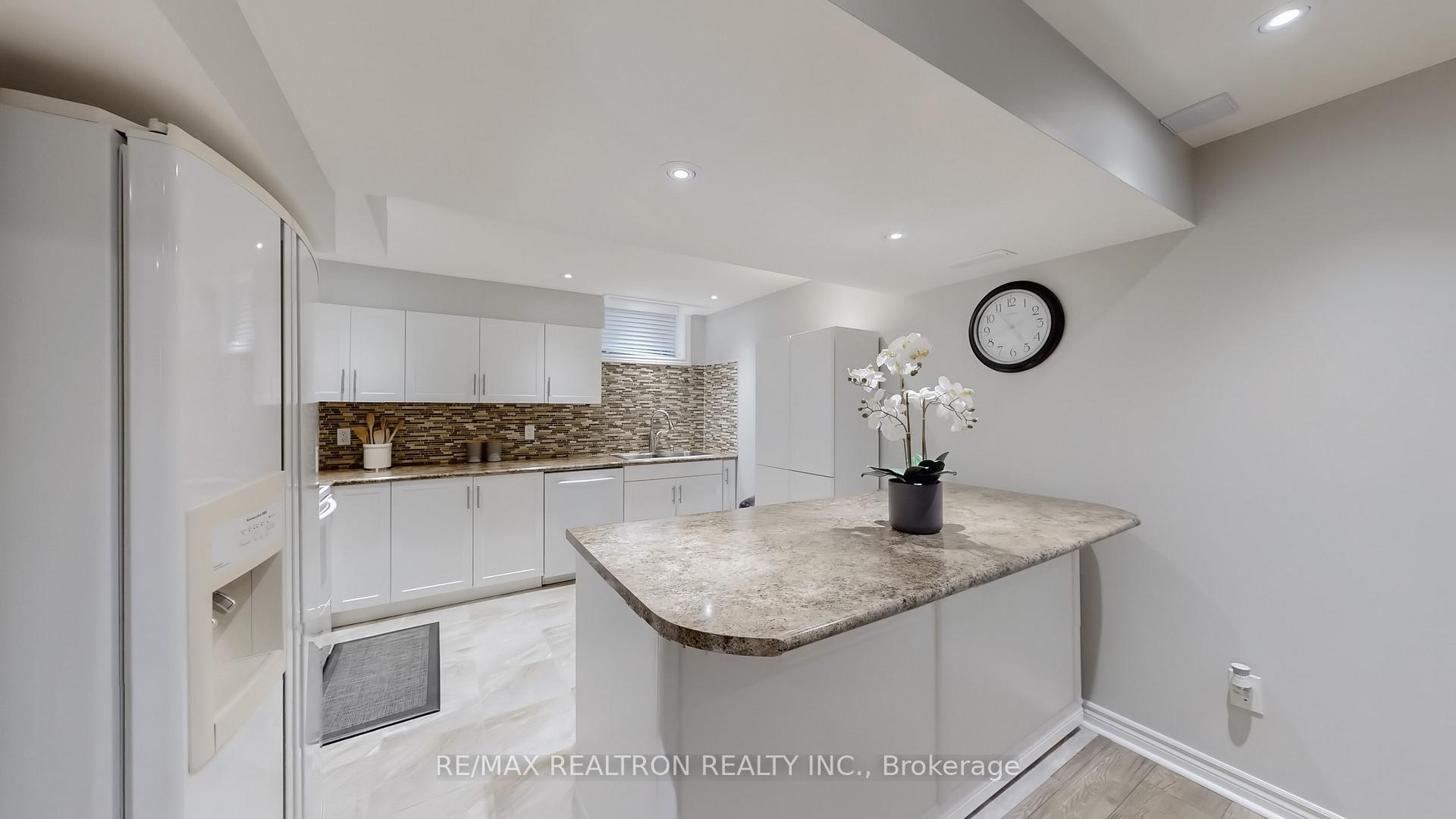 Photo 33 of 60 Andrew Hill Drive, Vaughan, Vellore Village — HOMEH