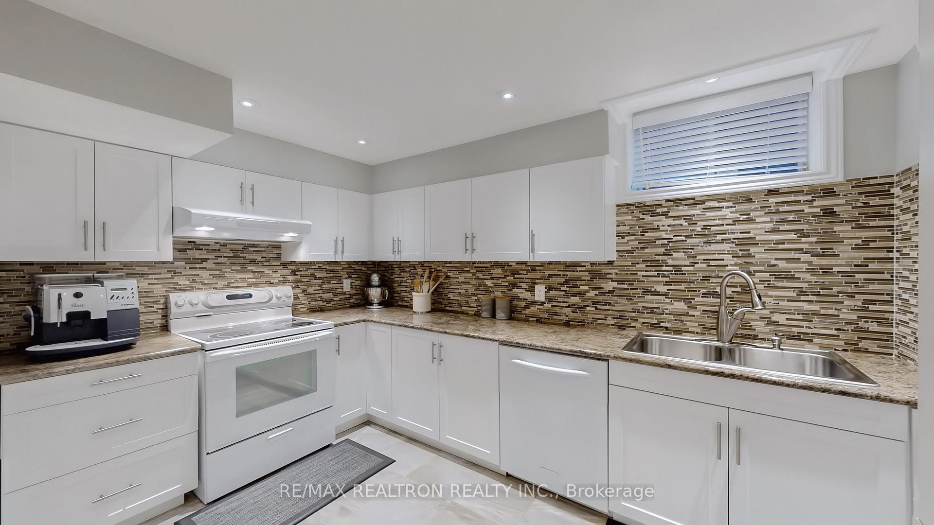 Photo 35 of 60 Andrew Hill Drive, Vaughan, Vellore Village — HOMEH