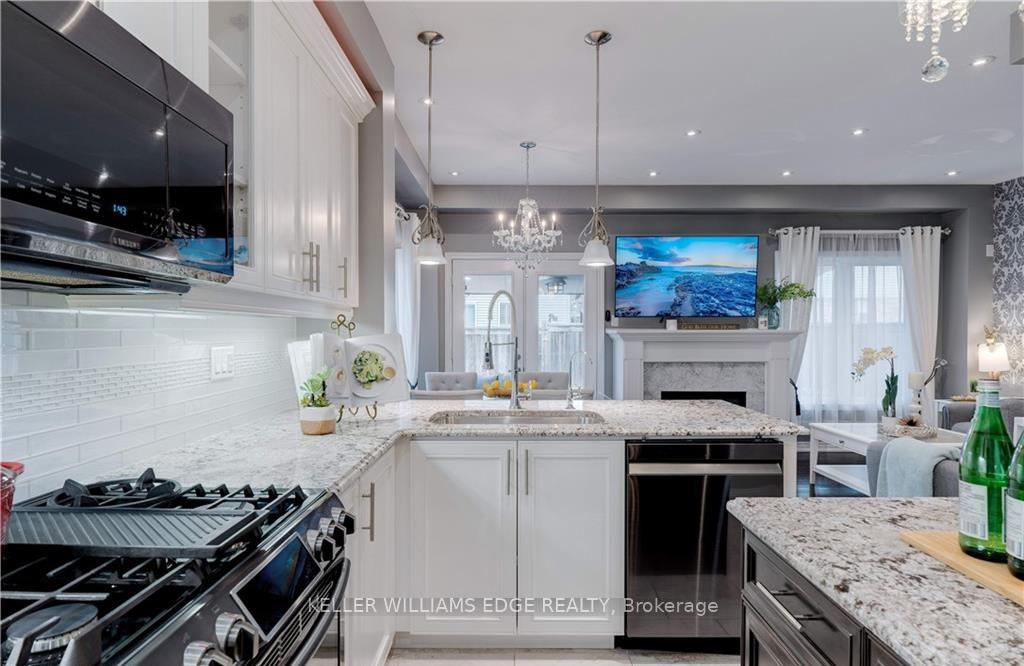 Photo 5 of Unit 28, 45 Royal Winter Drive, Hamilton, Binbrook — HOMEH