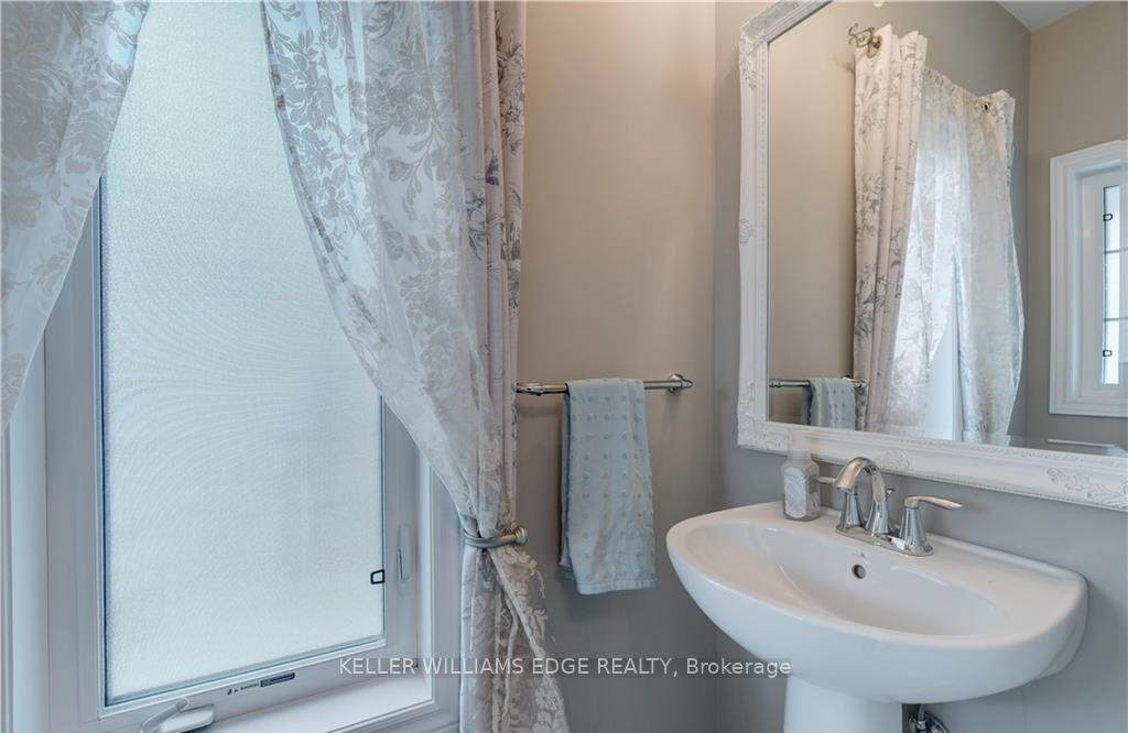 Photo 15 of Unit 28, 45 Royal Winter Drive, Hamilton, Binbrook — HOMEH