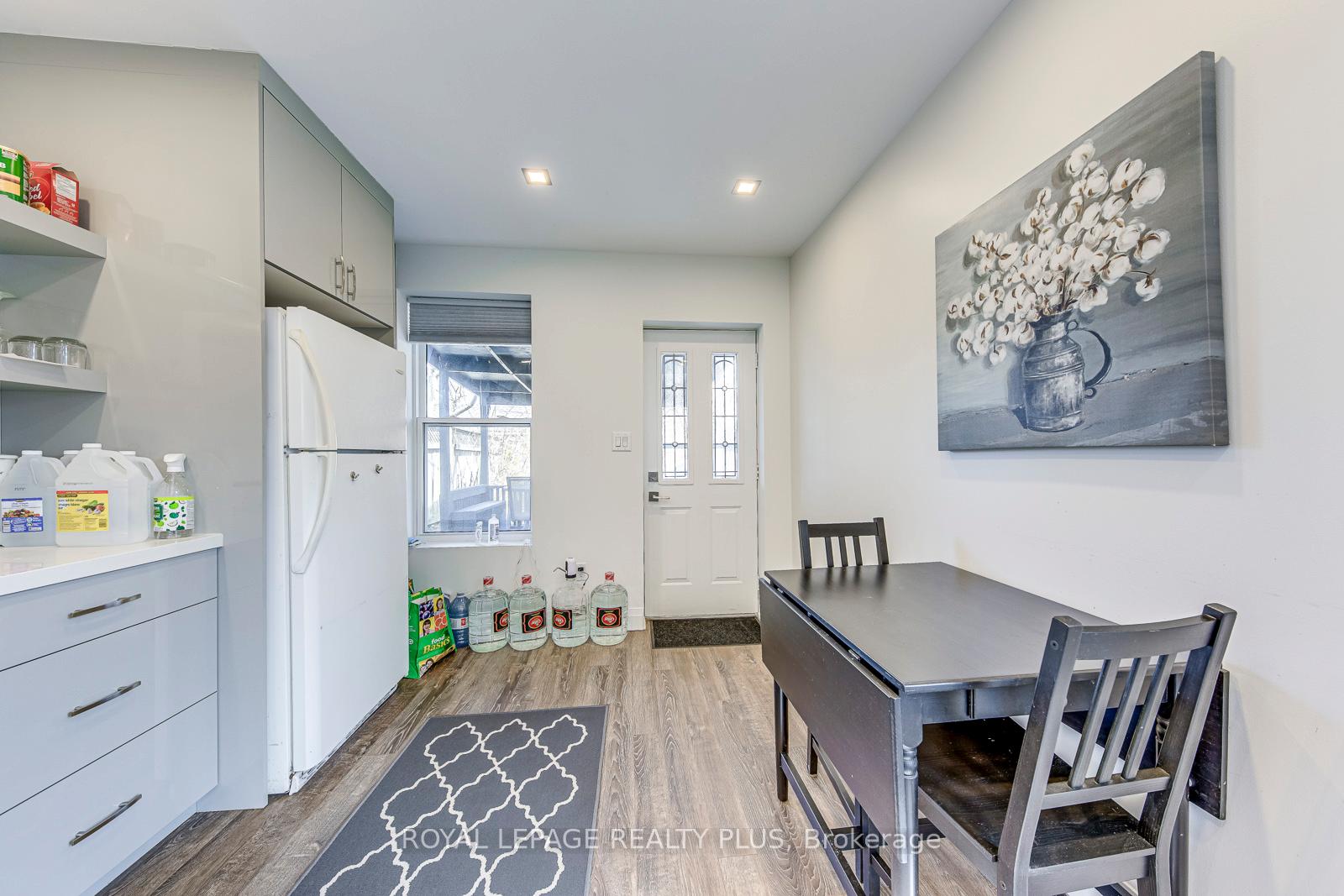 Photo 13 of 247 Robert Street, Hamilton, Landsdale — HOMEH