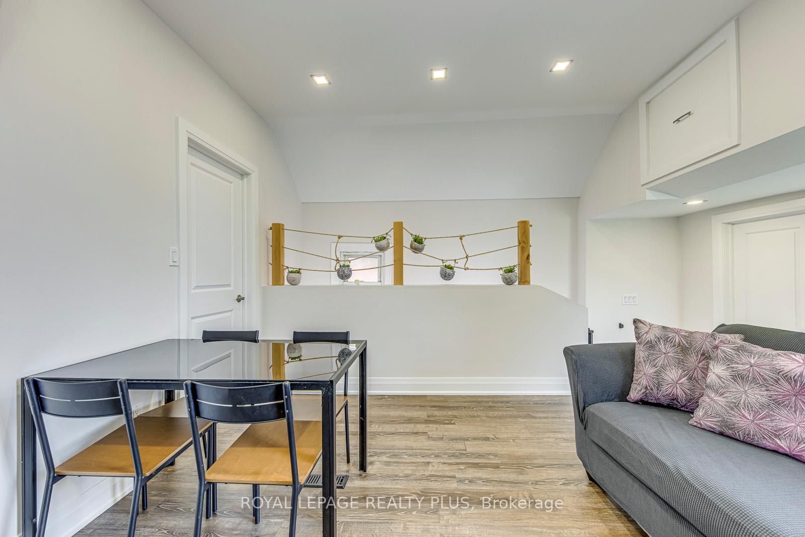 Photo 25 of 247 Robert Street, Hamilton, Landsdale — HOMEH