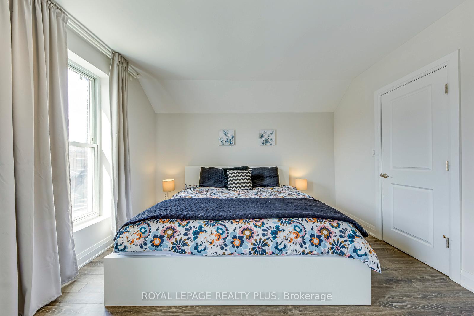 Photo 28 of 247 Robert Street, Hamilton, Landsdale — HOMEH