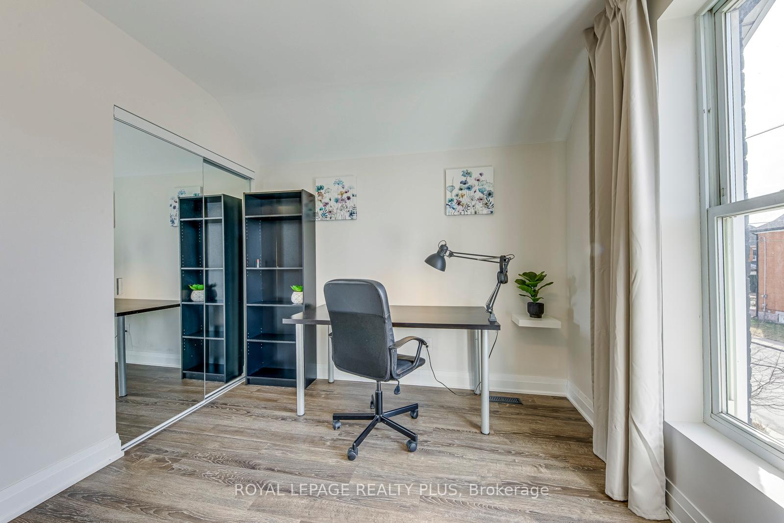 Photo 30 of 247 Robert Street, Hamilton, Landsdale — HOMEH