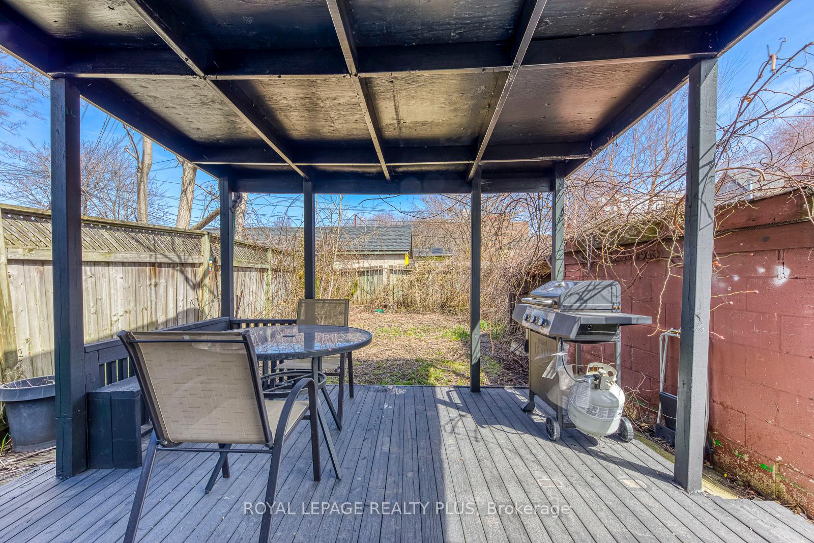 Photo 36 of 247 Robert Street, Hamilton, Landsdale — HOMEH
