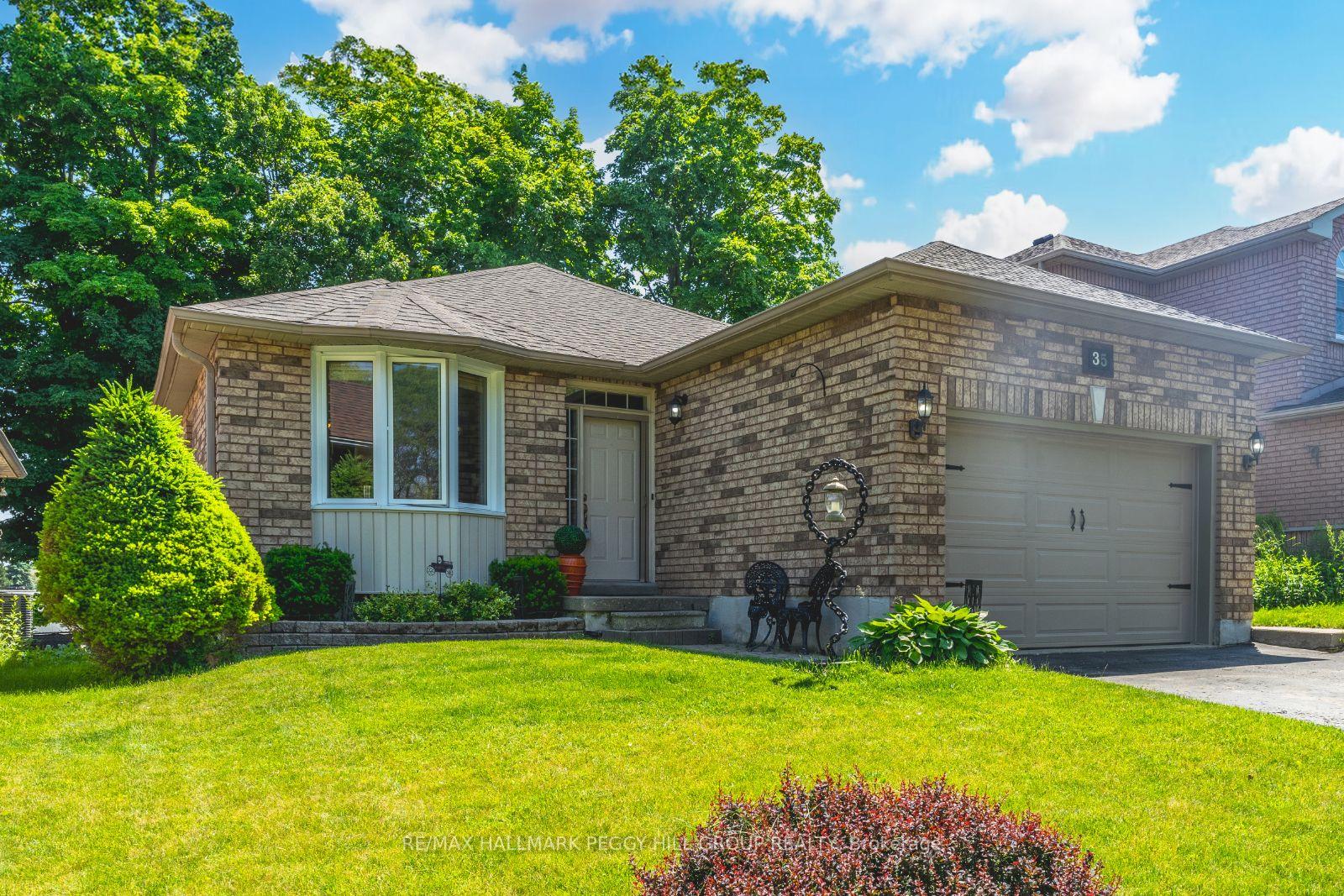 Photo 2 of 35 Nicholson Drive, Barrie, Ardagh — HOMEH