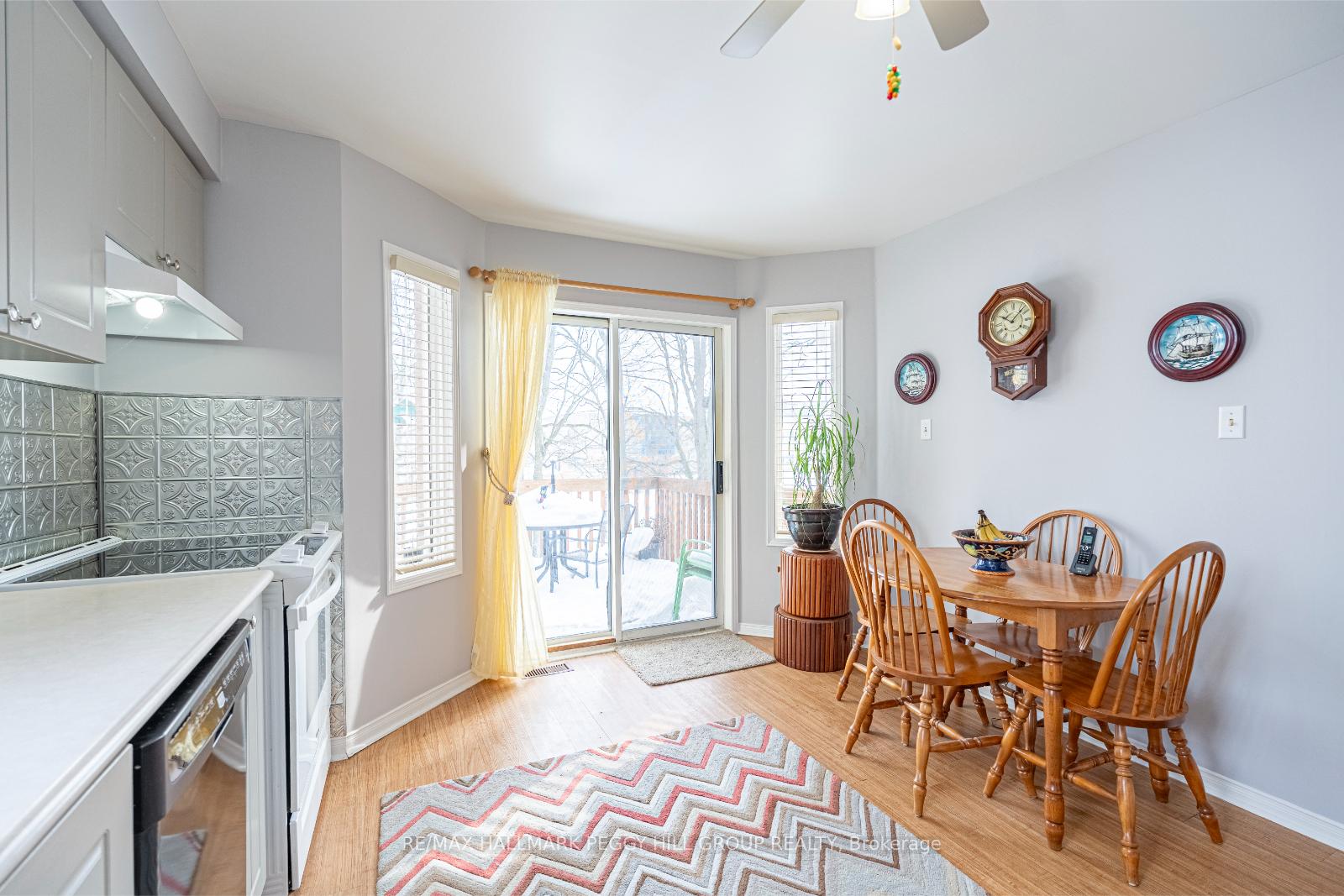 Photo 5 of 35 Nicholson Drive, Barrie, Ardagh — HOMEH
