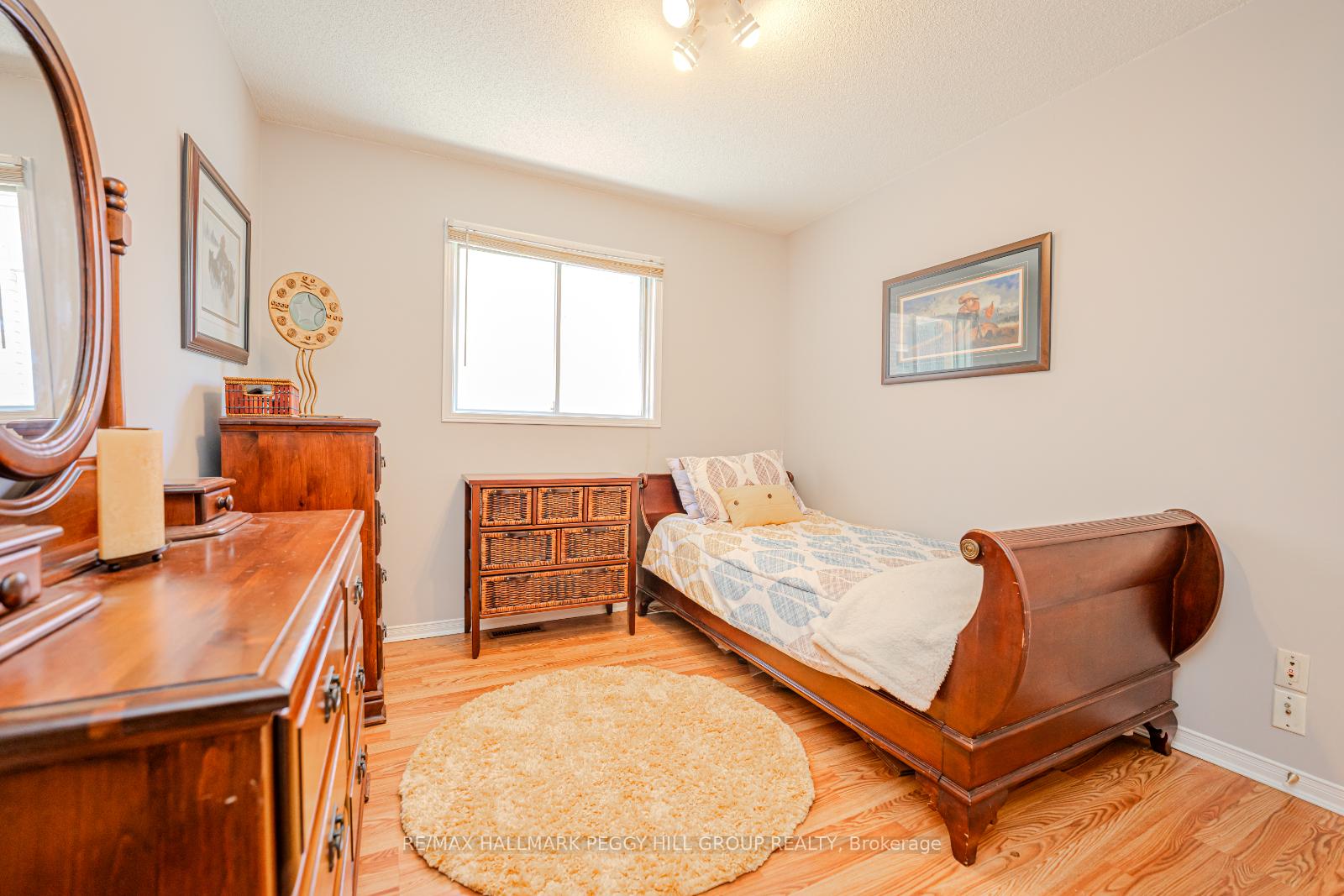 Photo 12 of 35 Nicholson Drive, Barrie, Ardagh — HOMEH