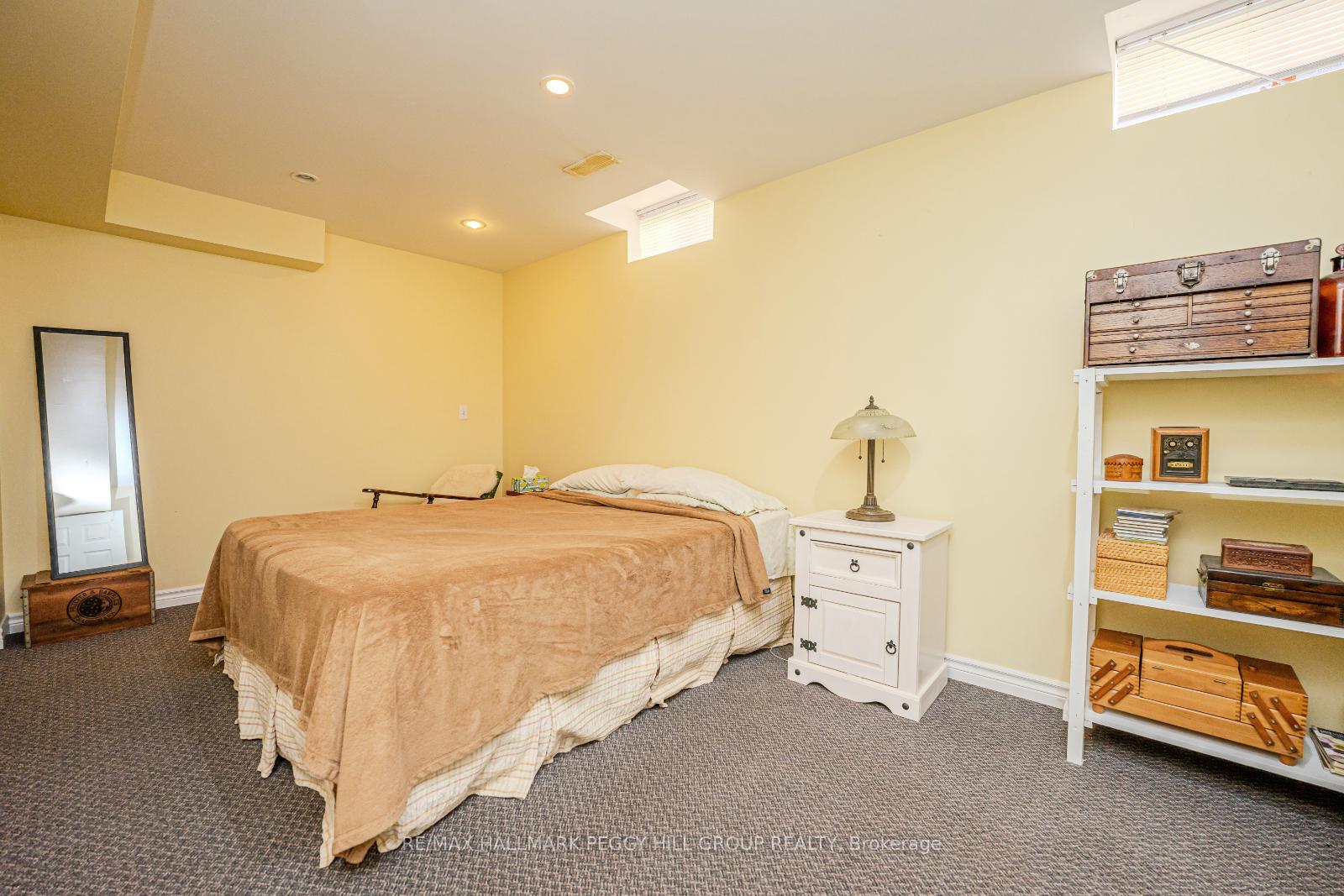 Photo 15 of 35 Nicholson Drive, Barrie, Ardagh — HOMEH