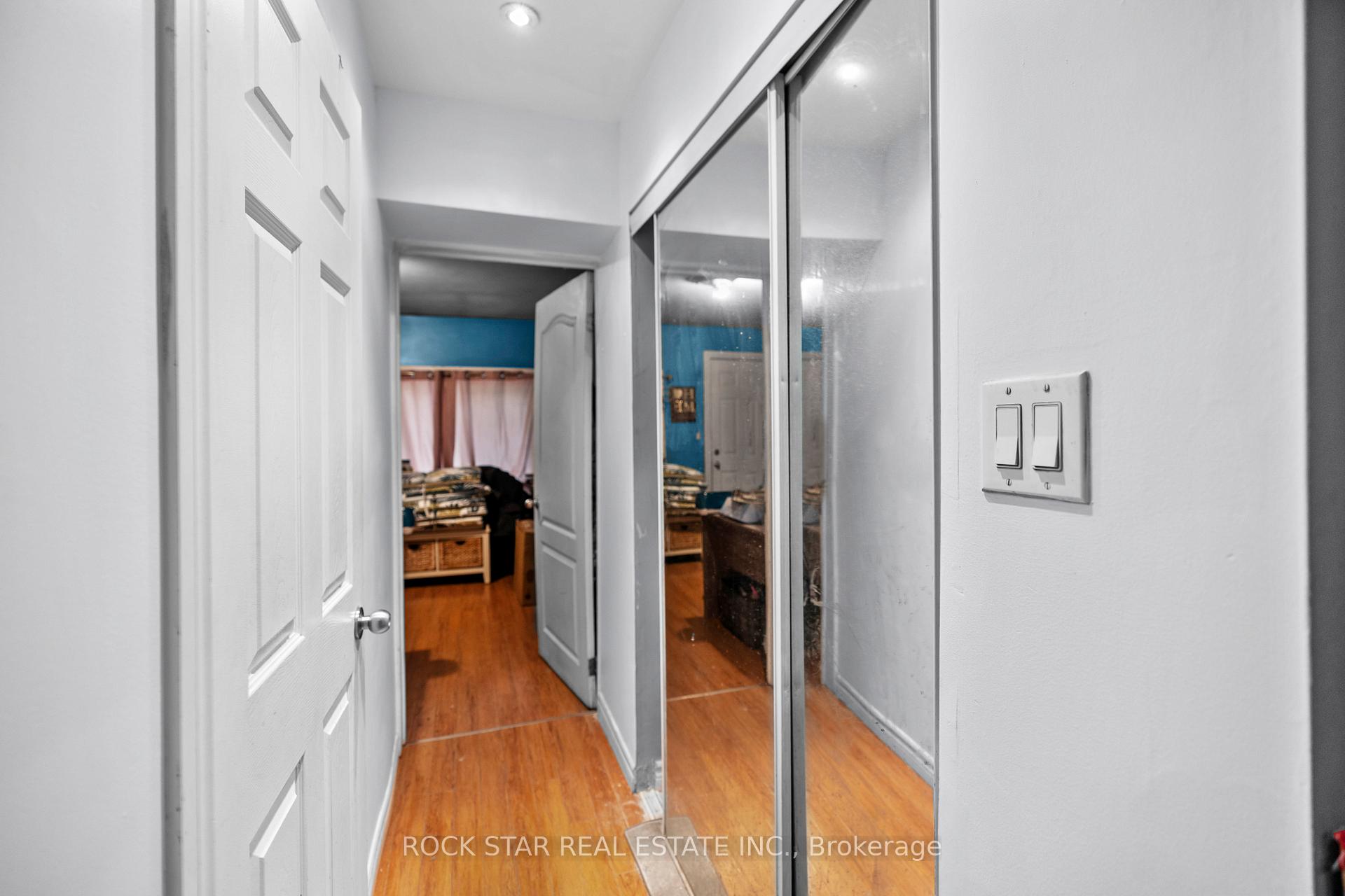 Photo 13 of 77 Barton Street E, Hamilton, Beasley — HOMEH