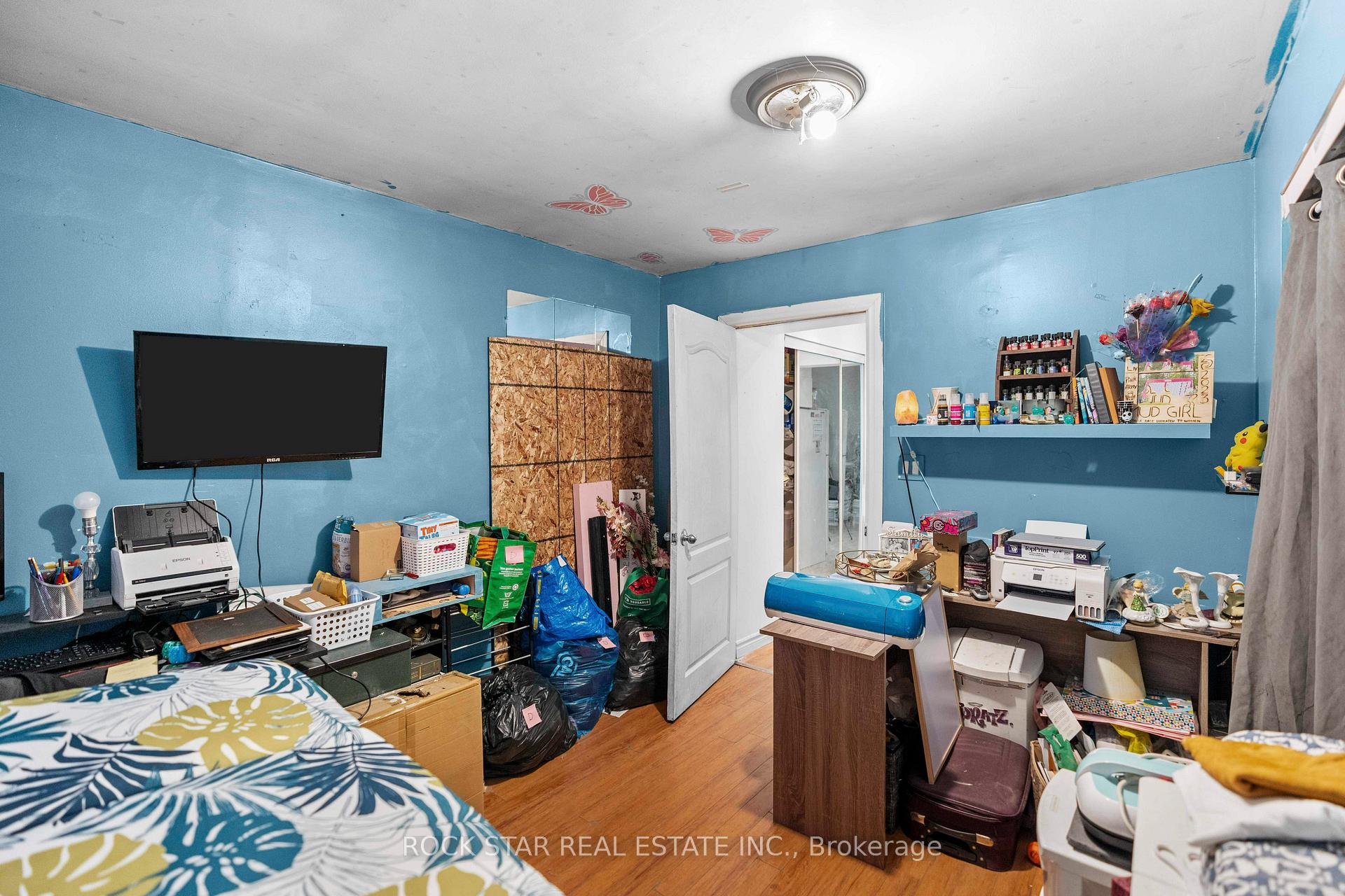 Photo 15 of 77 Barton Street E, Hamilton, Beasley — HOMEH