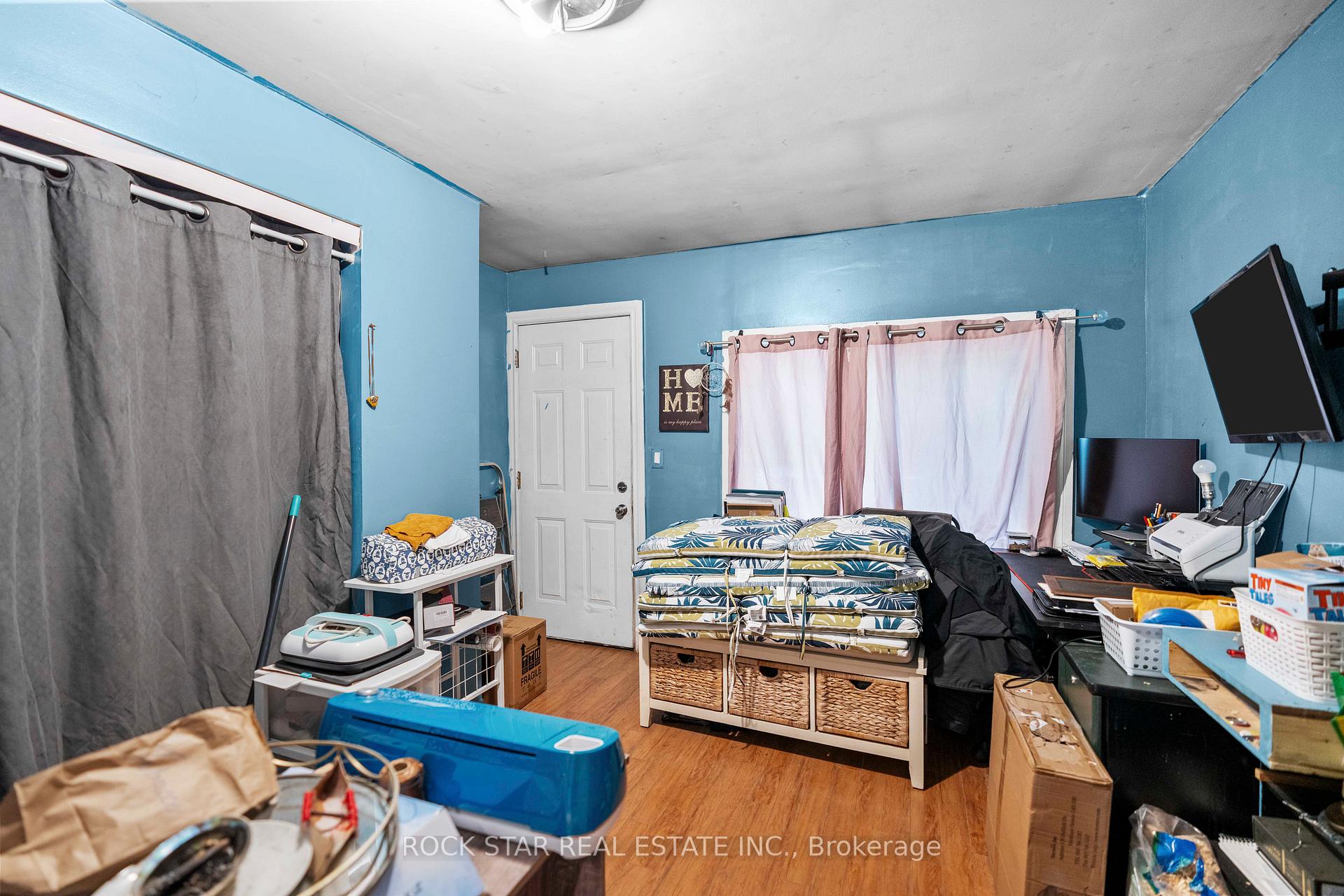 Photo 16 of 77 Barton Street E, Hamilton, Beasley — HOMEH