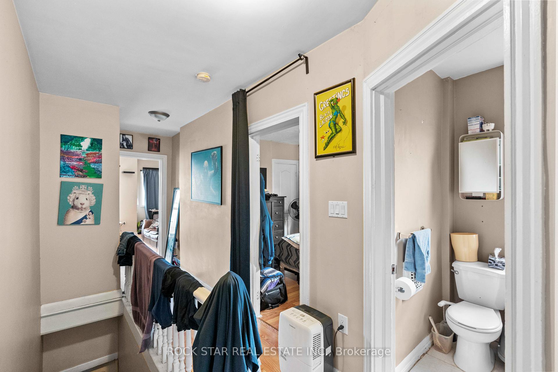 Photo 24 of 77 Barton Street E, Hamilton, Beasley — HOMEH