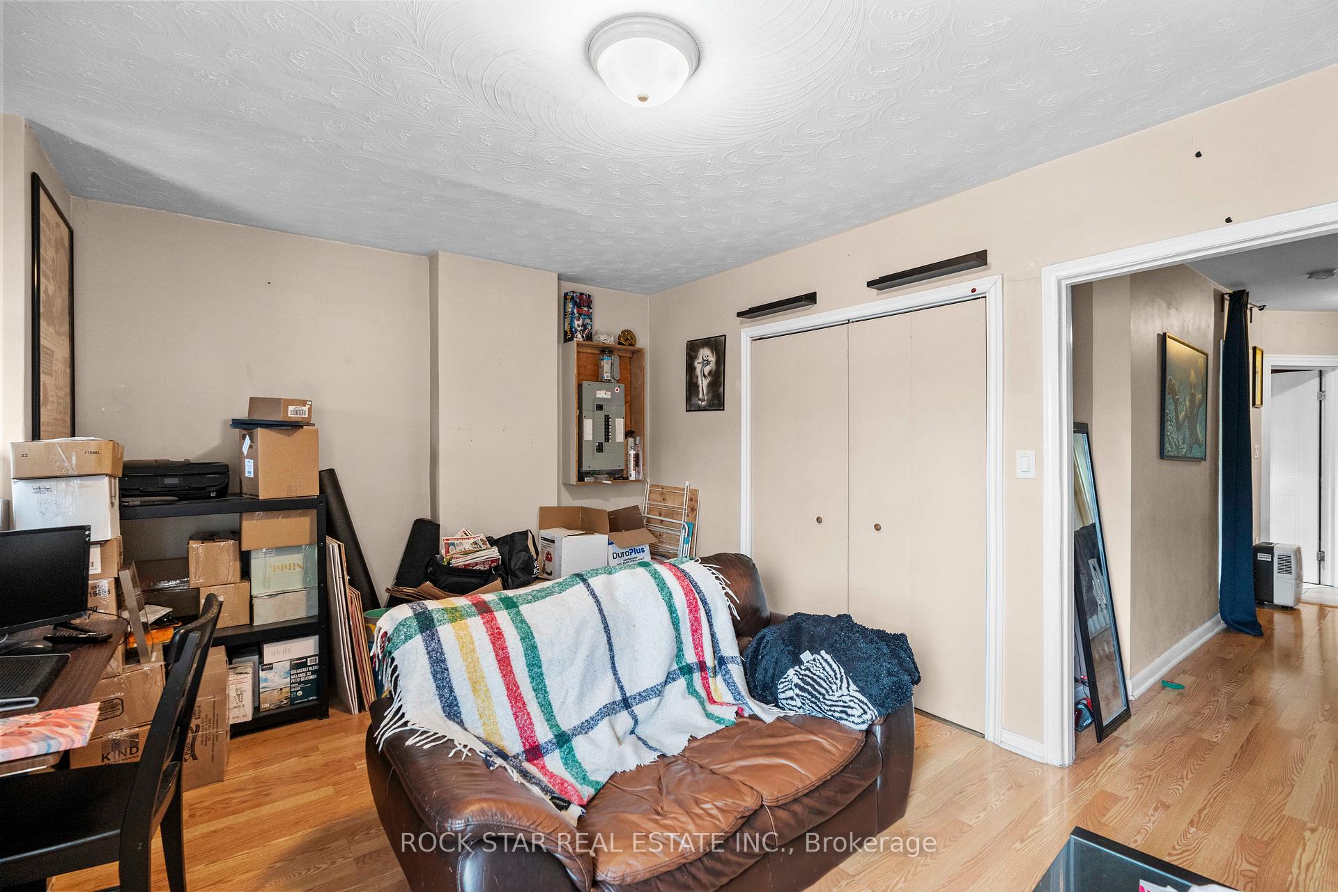 Photo 27 of 77 Barton Street E, Hamilton, Beasley — HOMEH