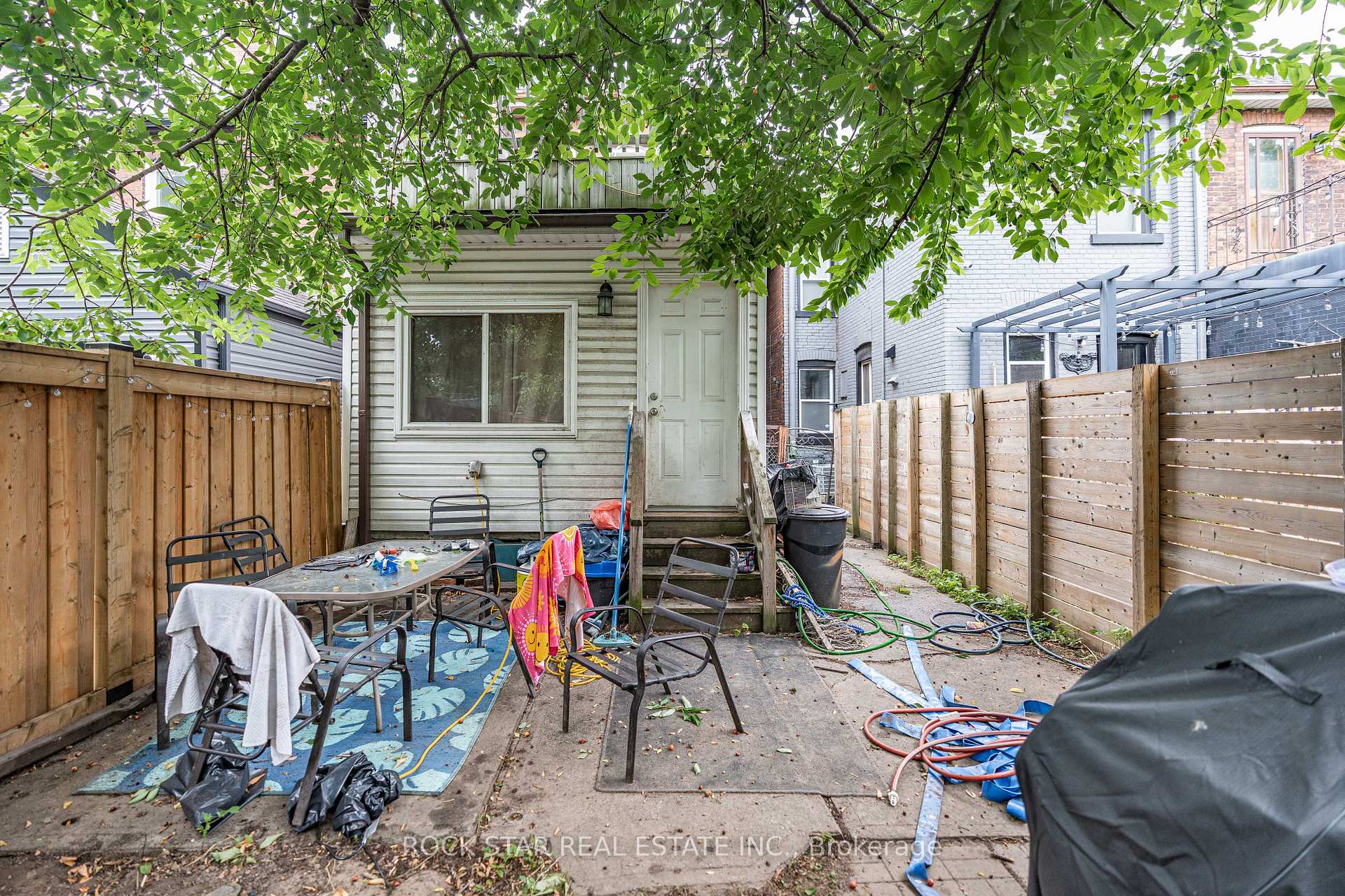 Photo 32 of 77 Barton Street E, Hamilton, Beasley — HOMEH