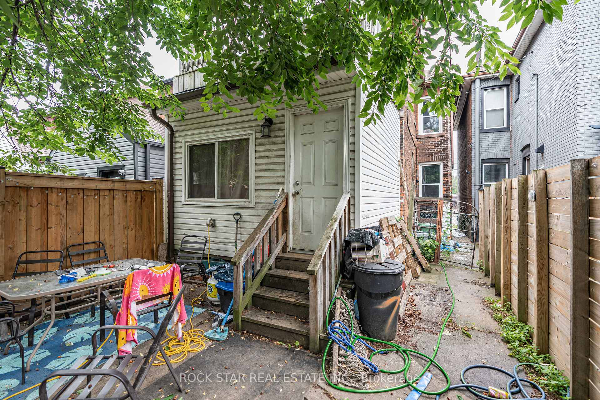 Photo 37 of 77 Barton Street E, Hamilton, Beasley — HOMEH