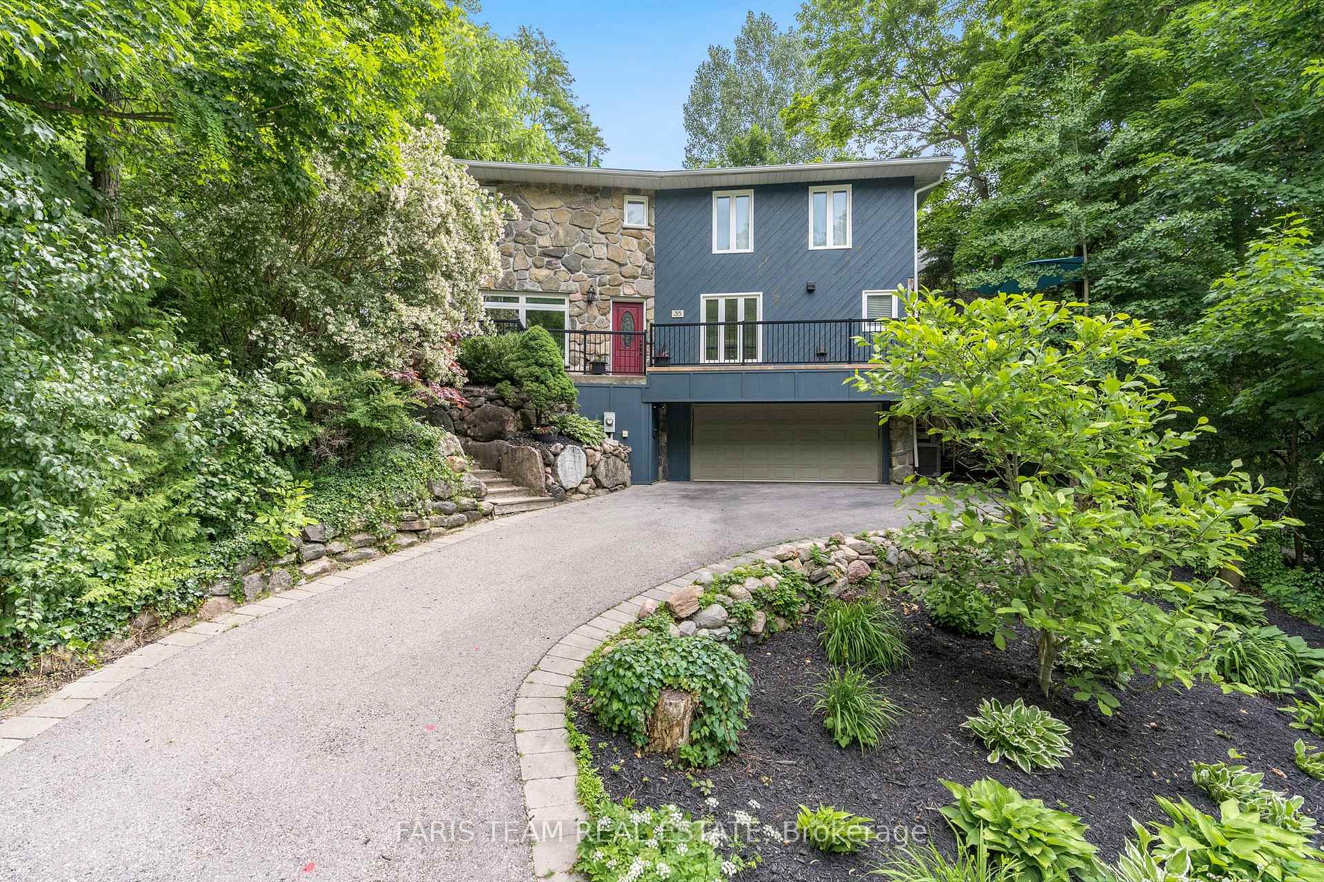 Photo 2 of 35 St Vincent Street, Barrie, Codrington — HOMEH