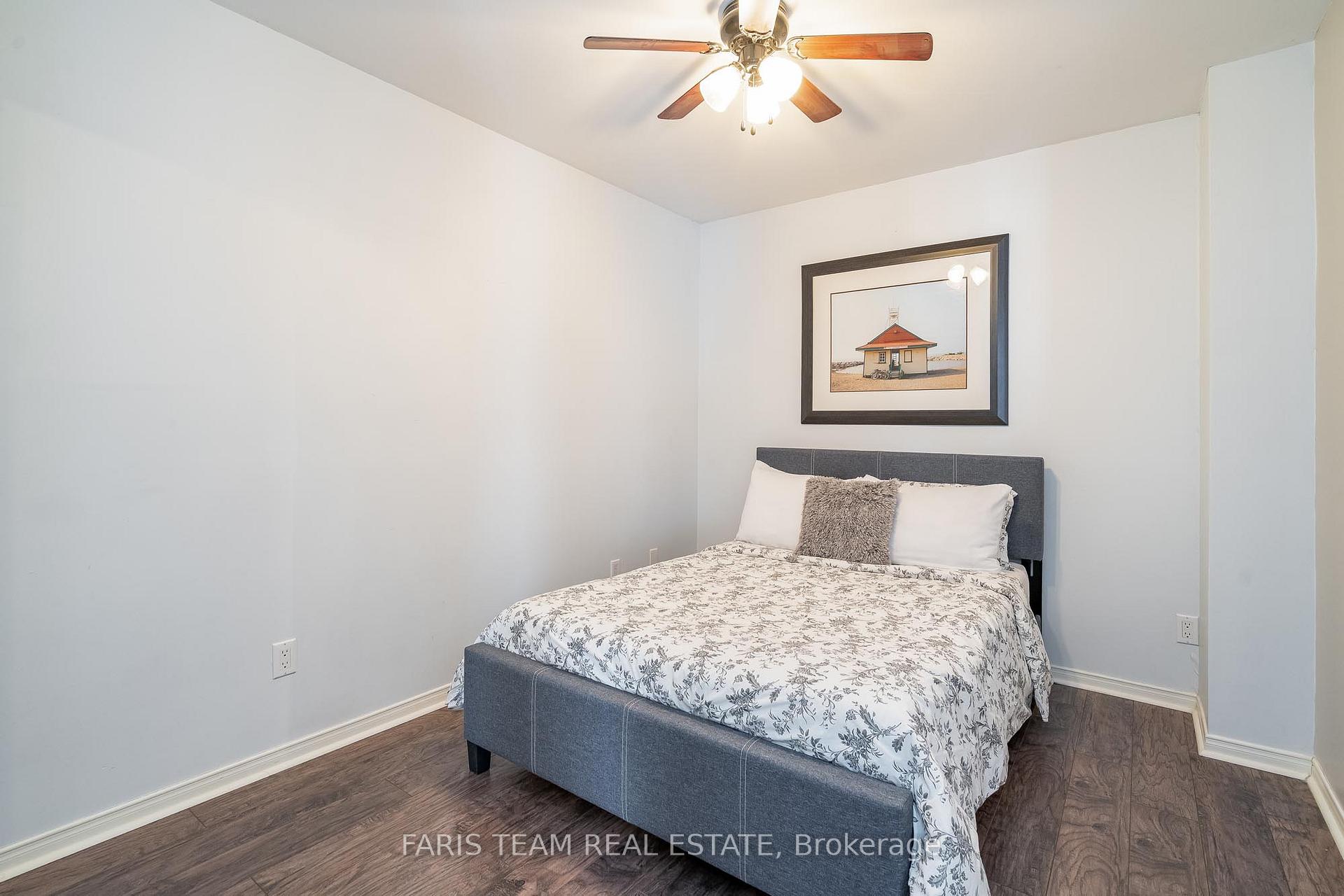 Photo 13 of 35 St Vincent Street, Barrie, Codrington — HOMEH