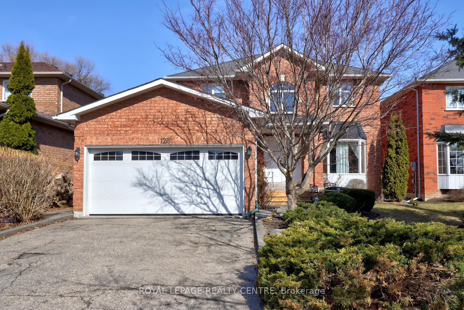 Photo 1 of 126 Gladstone Avenue, Vaughan, Maple — HOMEH