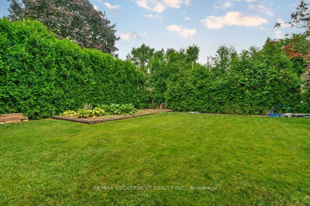 Photo 36 of 2182 Maplewood Drive, Burlington, Brant — HOMEH
