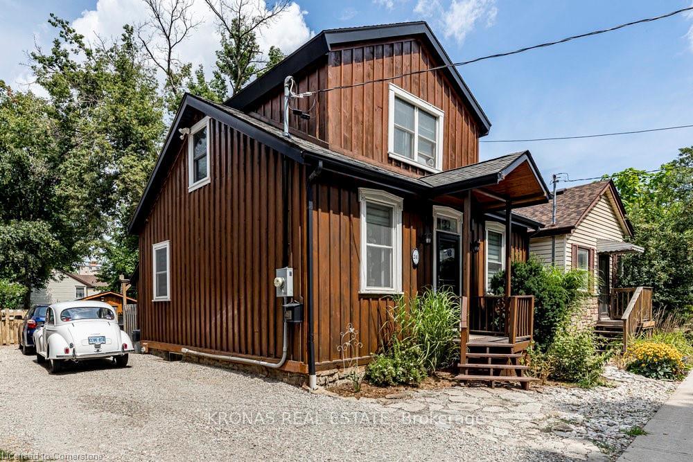 Photo 2 of 241 Charlton Avenue E, Hamilton, Corktown — HOMEH