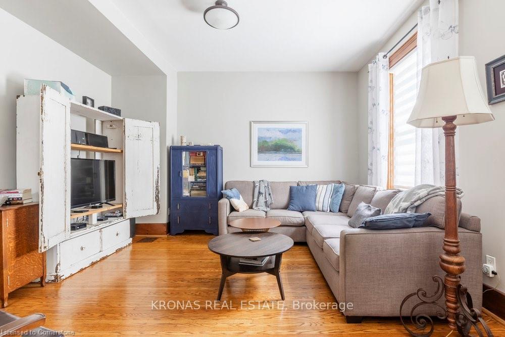 Photo 4 of 241 Charlton Avenue E, Hamilton, Corktown — HOMEH
