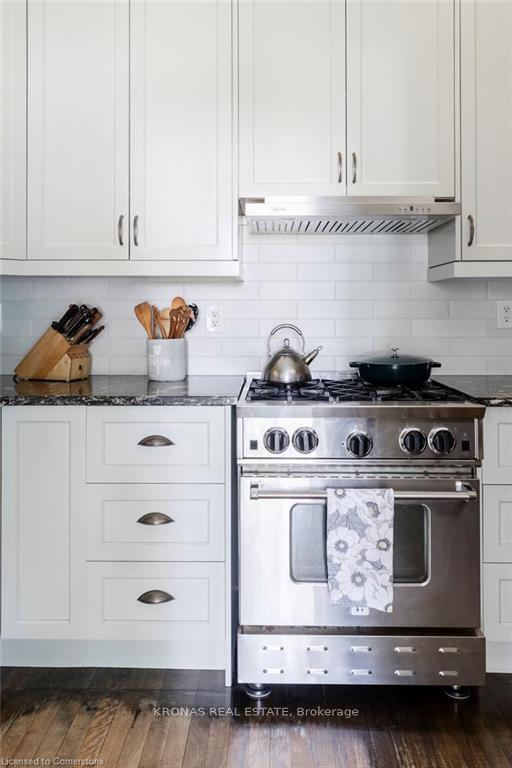 Photo 12 of 241 Charlton Avenue E, Hamilton, Corktown — HOMEH