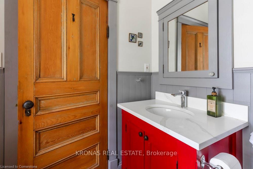 Photo 18 of 241 Charlton Avenue E, Hamilton, Corktown — HOMEH