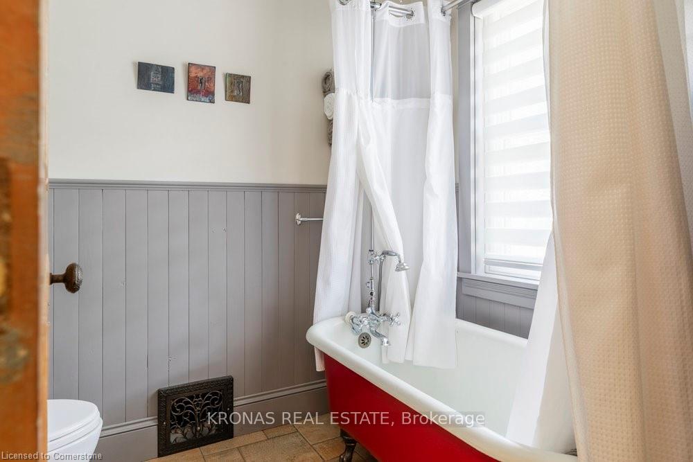 Photo 19 of 241 Charlton Avenue E, Hamilton, Corktown — HOMEH