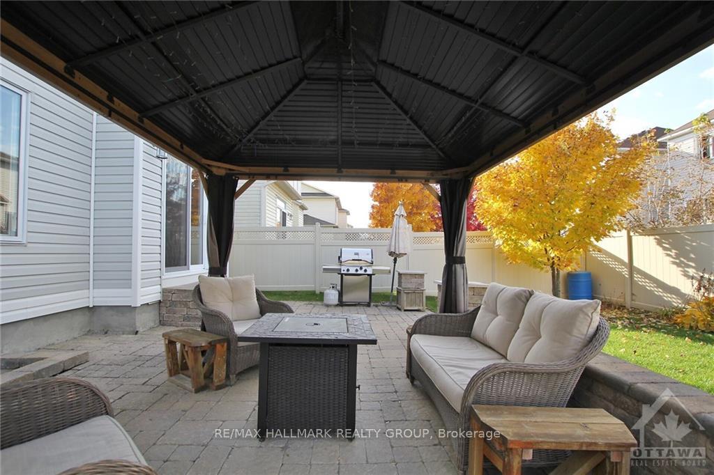 Photo 3 of 388 Haileybury Crescent, Ottawa, Barrhaven - Strandherd — HOMEH