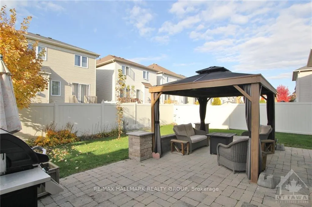 Photo 9 of 388 Haileybury Crescent, Ottawa, Barrhaven - Strandherd — HOMEH