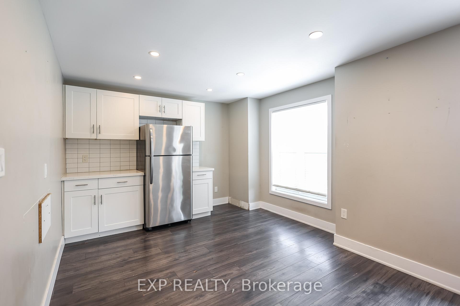 Photo 20 of 29 Ashley Street, Hamilton, Landsdale — HOMEH
