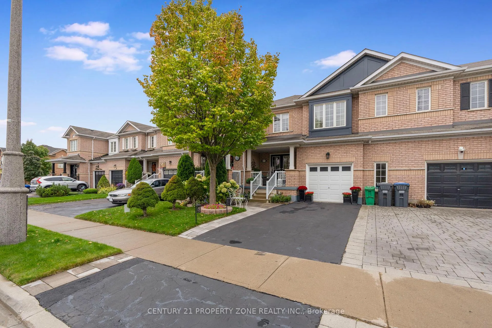 Front of 83 Spicebush Terrace
